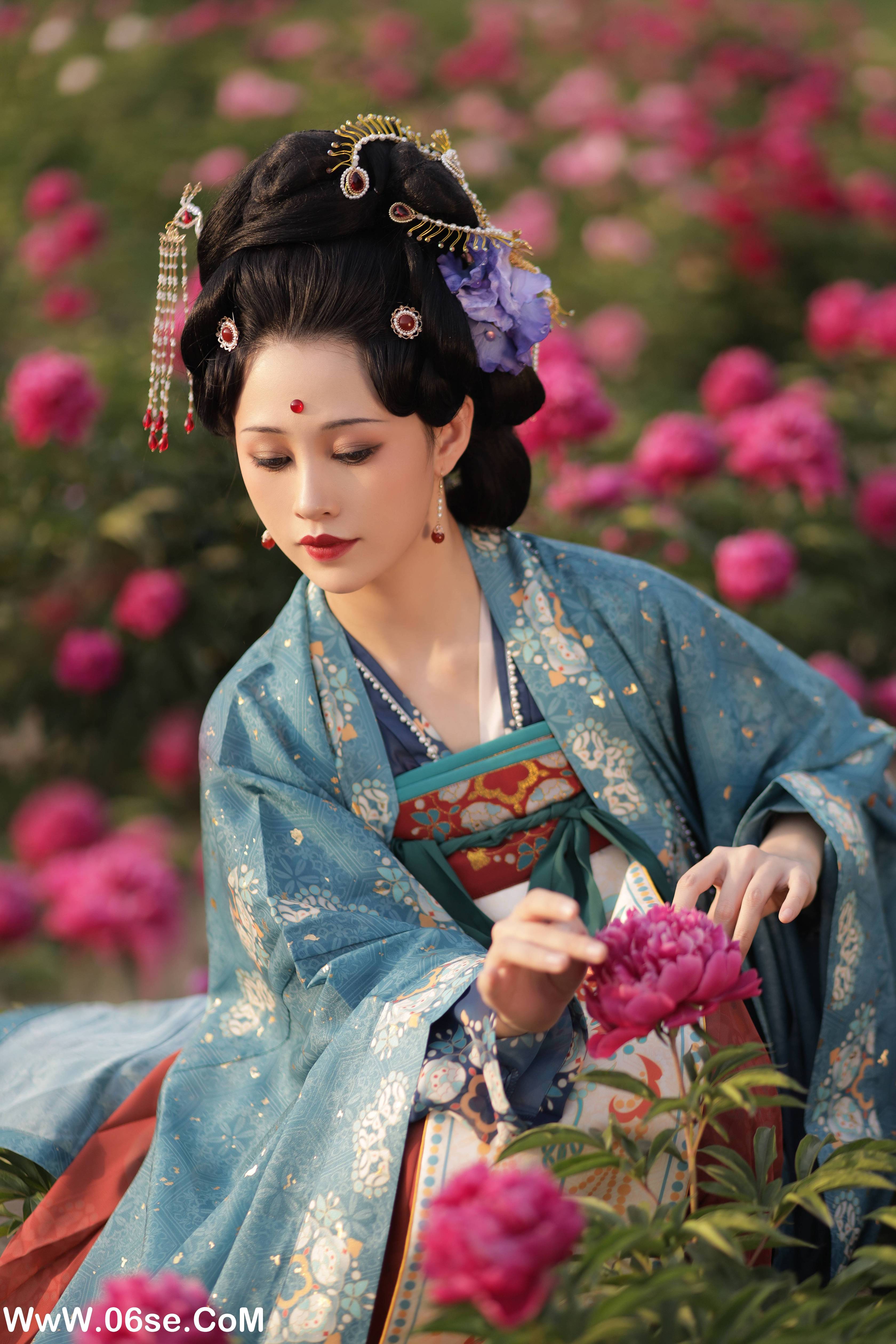 图片[25]-[YITUYU艺图语]2022.08.17 三郎的盛世，有你 青霜鹅[24+1P／350MB]-六色网