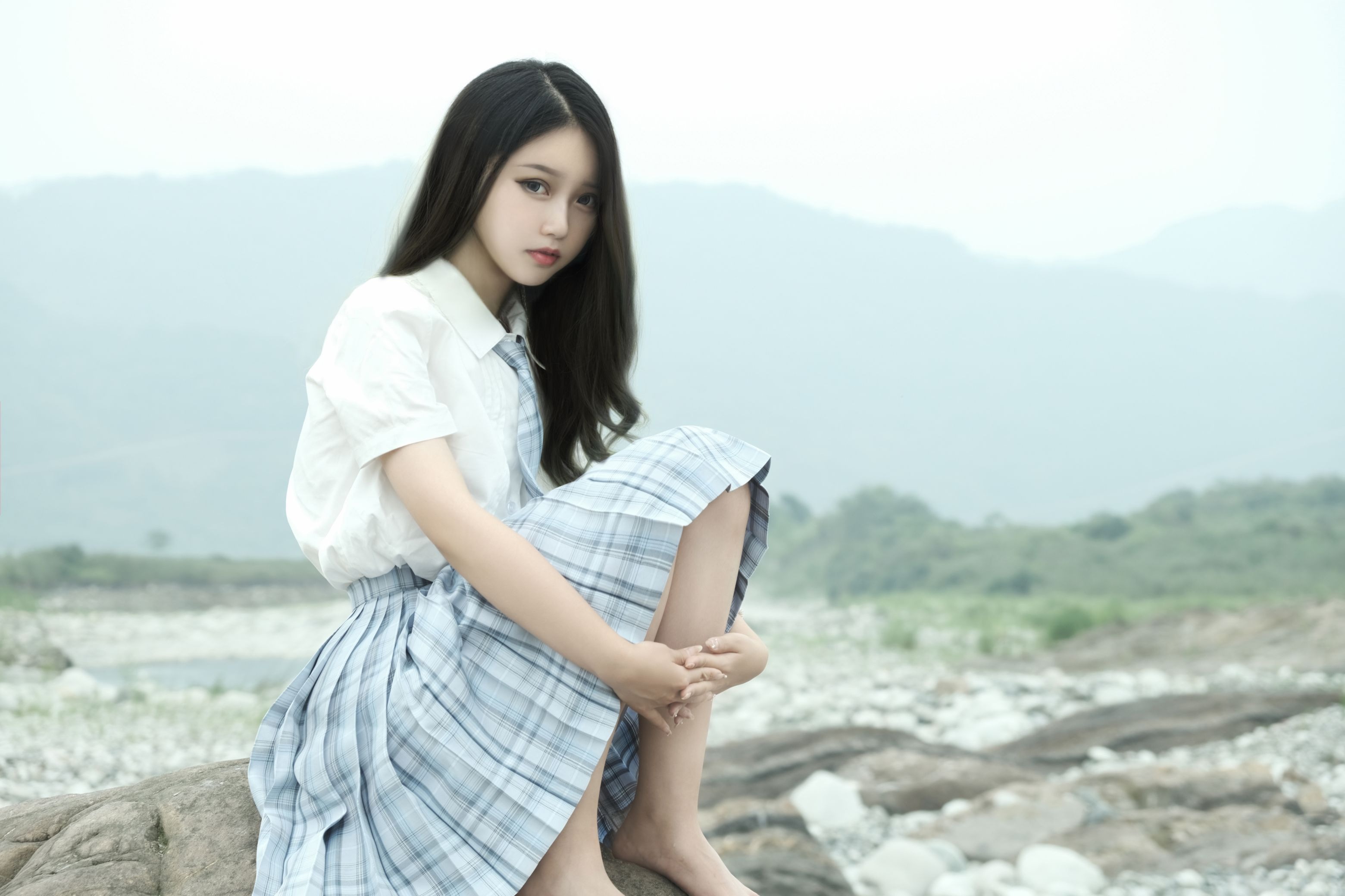 eloise软软 - 河边JK 19