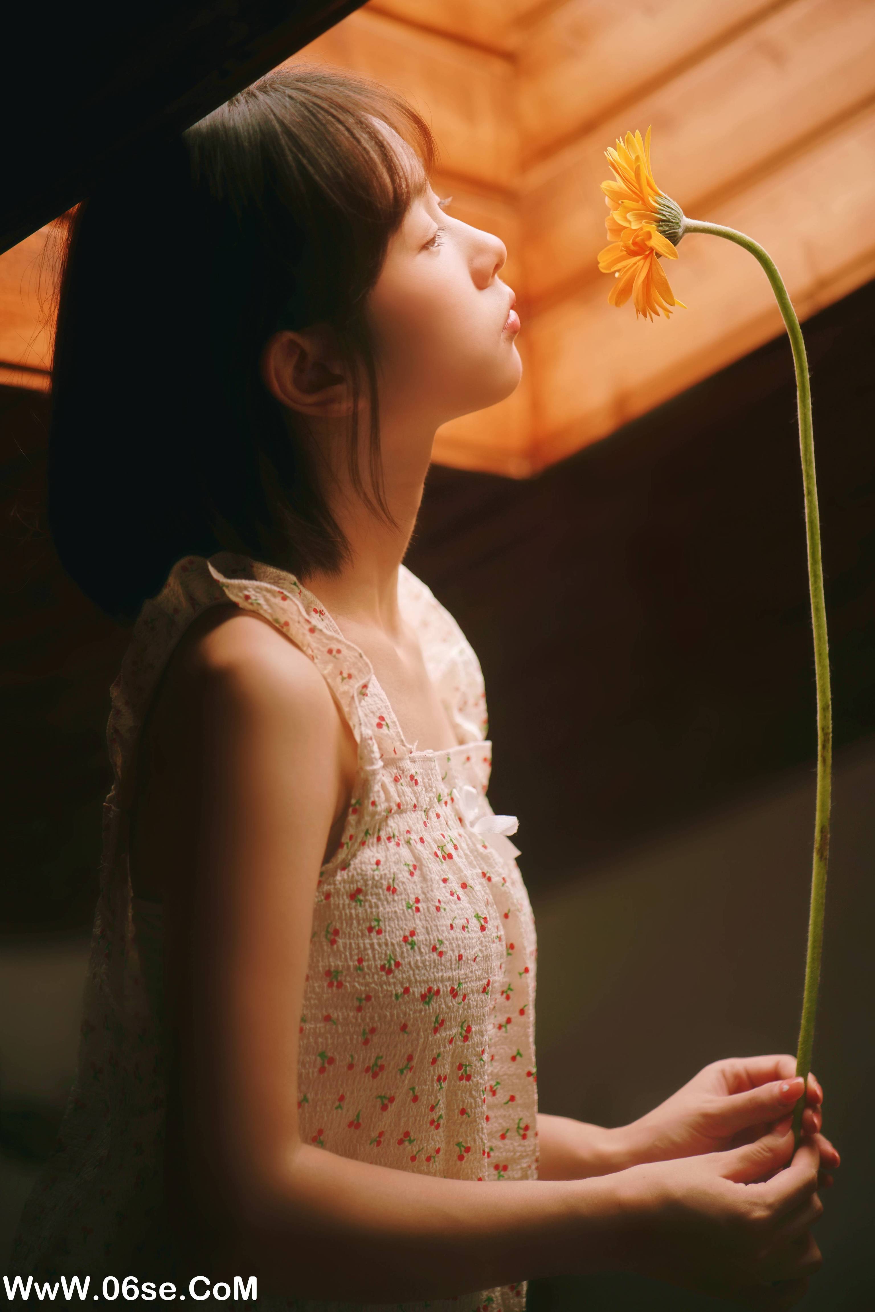 图片[5]-[YITUYU艺图语]2022.08.06 疯狂的鱼缸是我的宇航服，我带上心爱的非洲菊去登月 小微[288+1P／248MB]-六色网