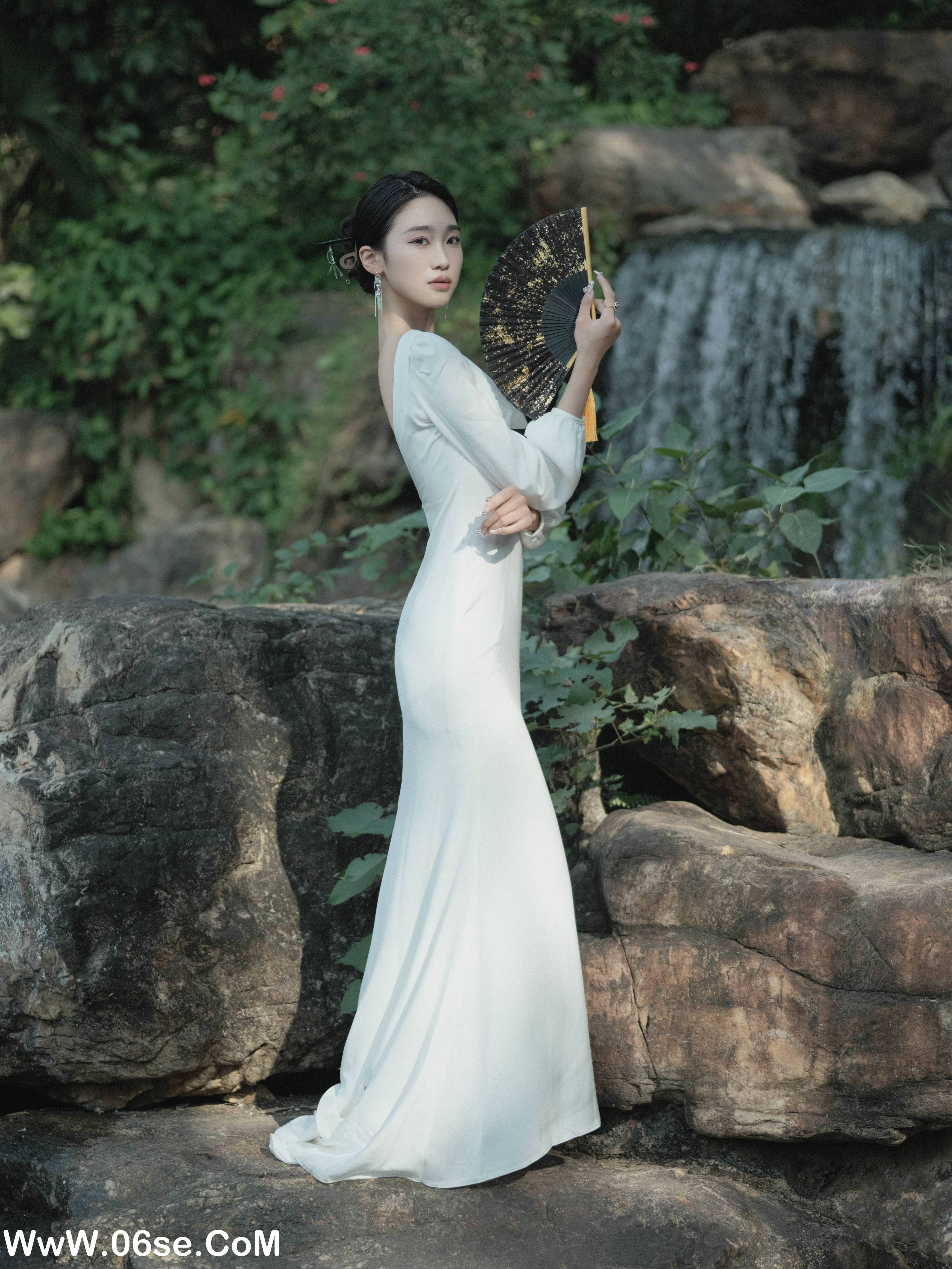 图片[20]-[YITUYU艺图语]2022.12.19 落叶飞花 likeu[46+1P／663MB]-六色网
