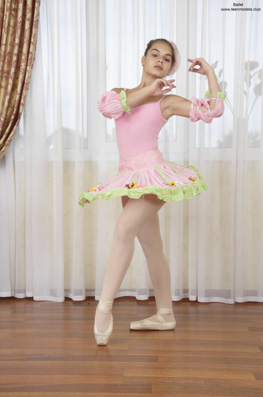 [Image: 2006b0b3e7719c019b24f.jpg]