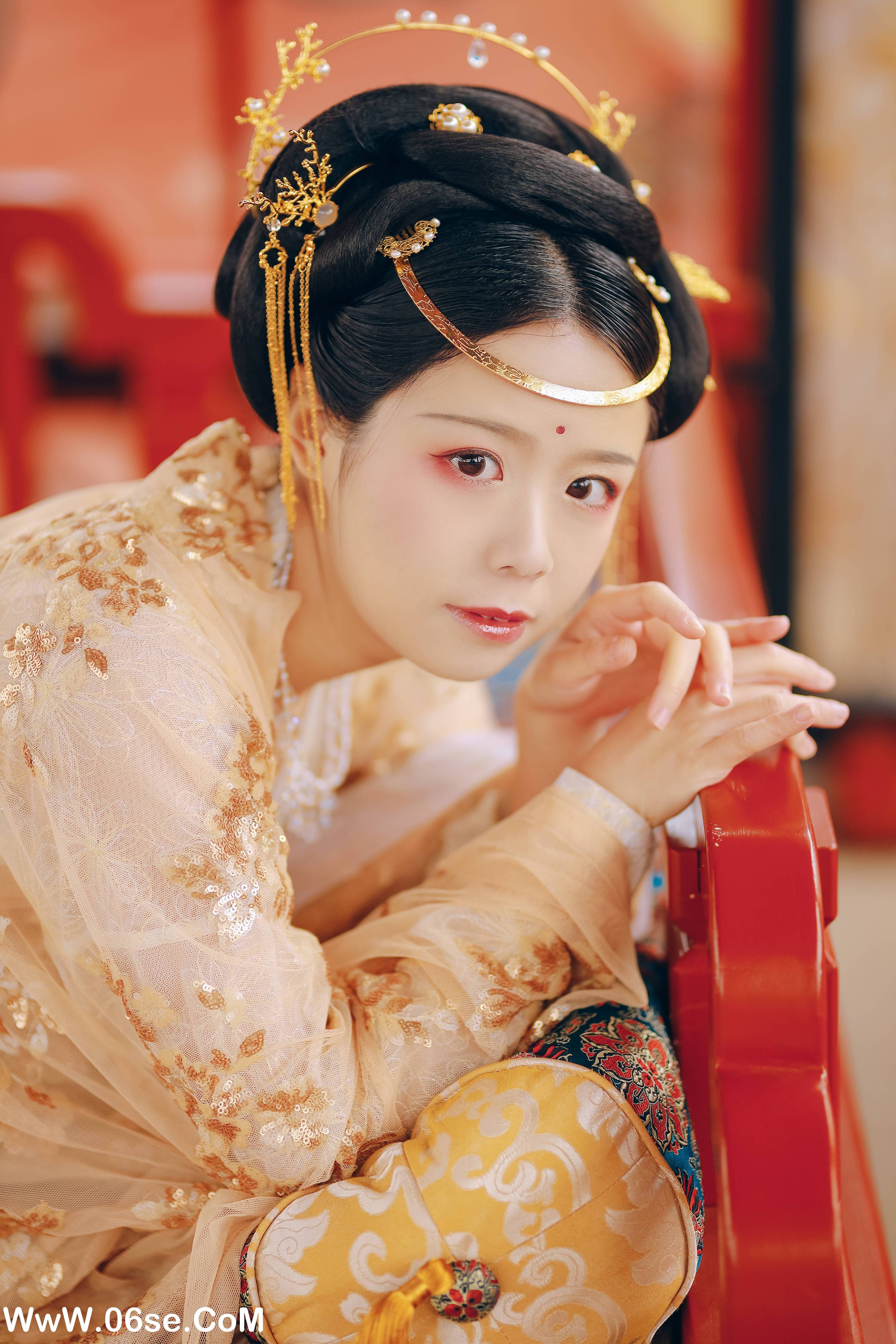 图片[6]-[YITUYU艺图语]2022.08.24 云想衣裳花想容 Suky喜欢软绵绵毛茸茸的团子[21+1P／199MB]-六色网