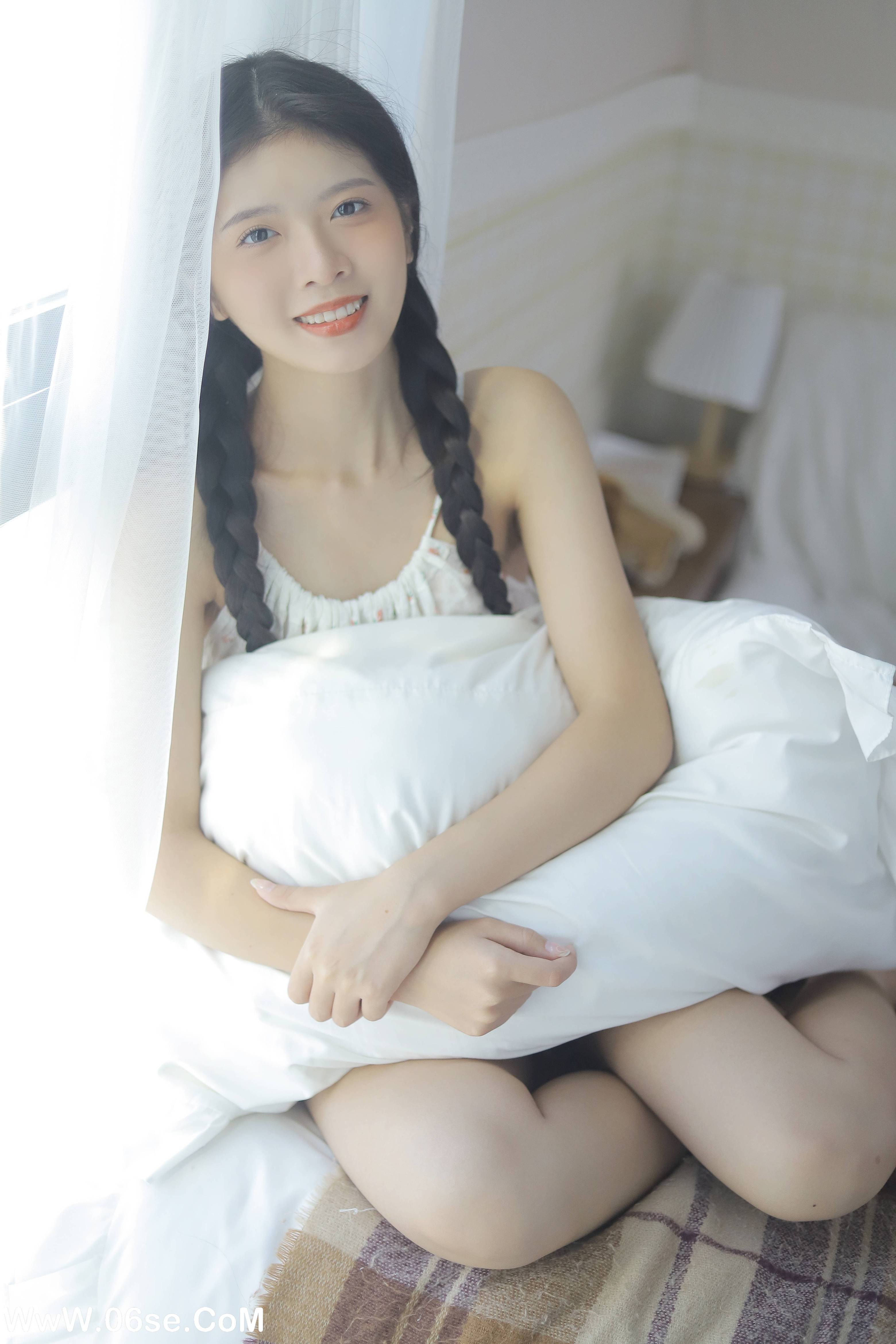 图片[14]-[YITUYU艺图语]2022.10.14 甜妹代表团 罗芷昕[24+1P／235MB]-六色网