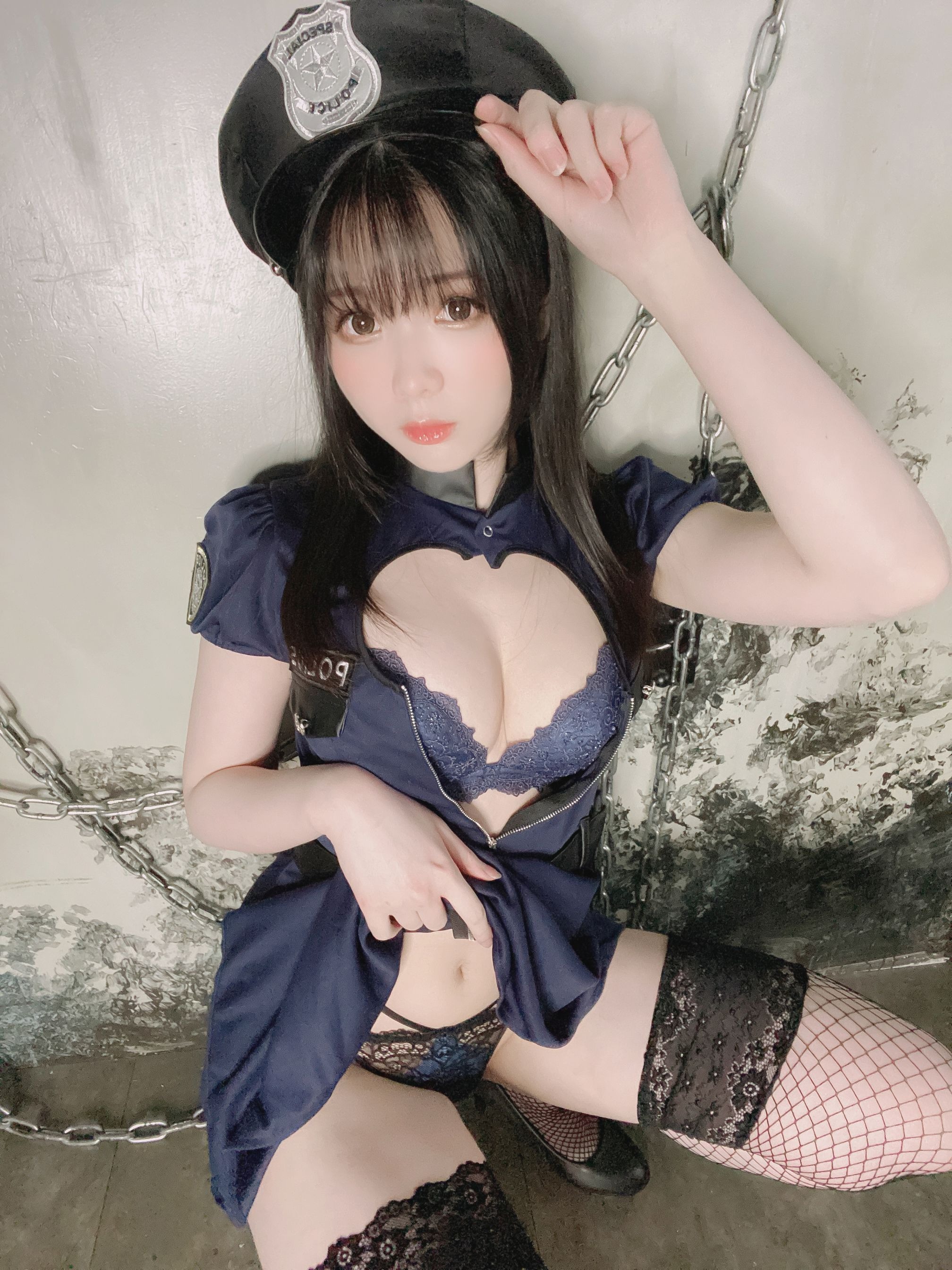 2022-02-18 ポリス💙 [22P-164MB] 22