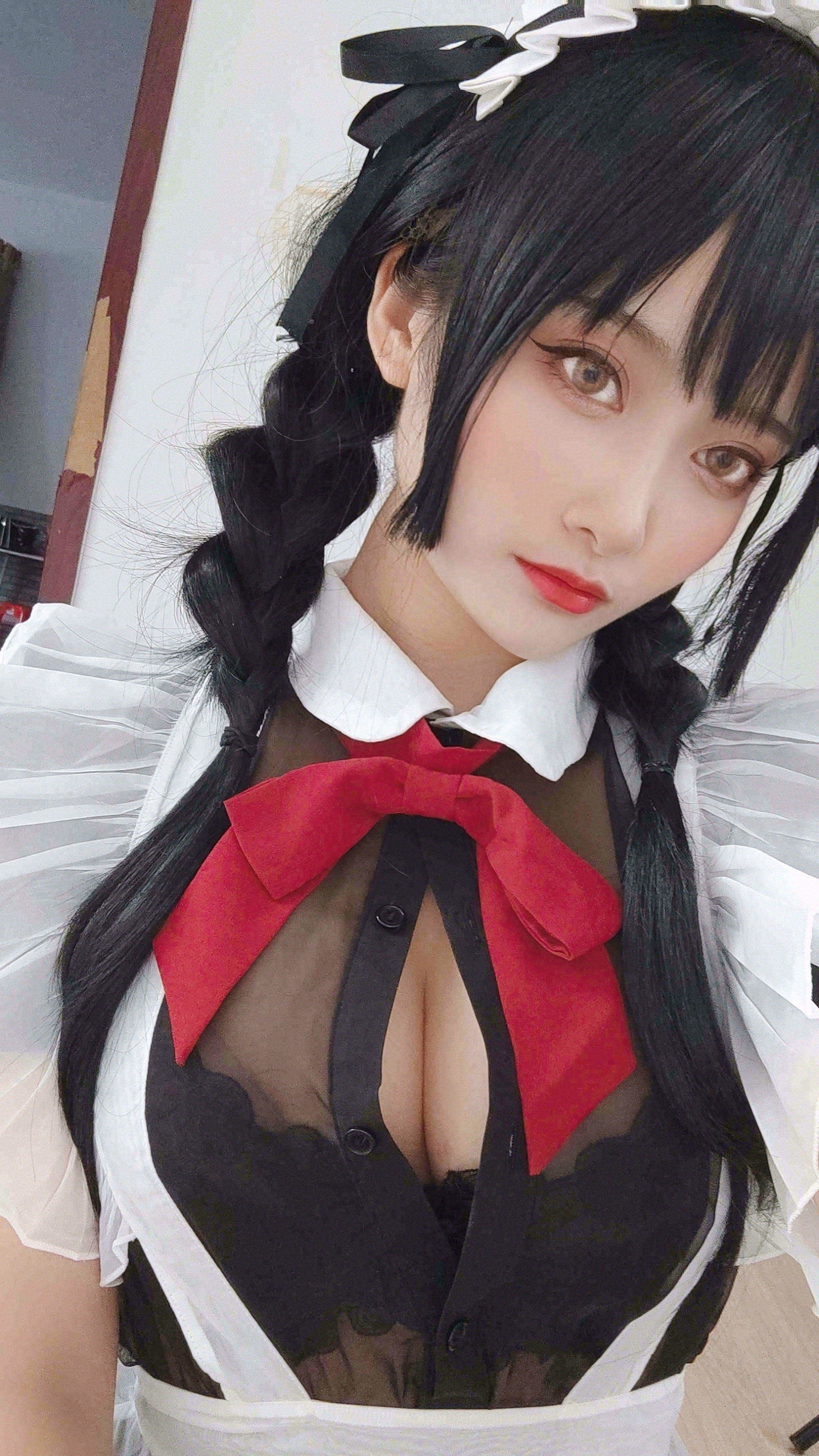 洛璃LoLiSAMA - 黑丝女仆 93P 2V 535MB 23