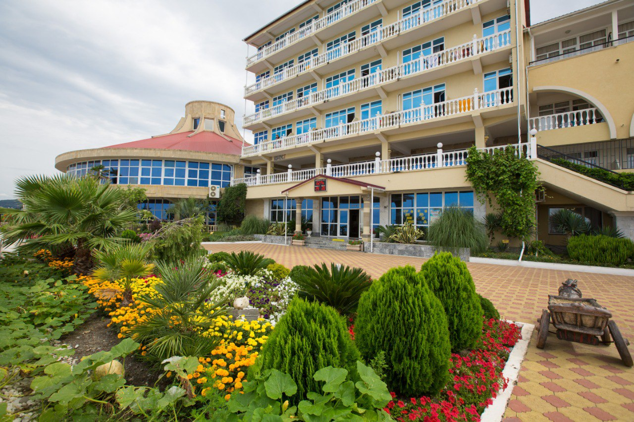 кавказ лазаревское 2*. Black sea hotel 2* сочи, адлер. лазаревское гостиницы у моря. форт артур лазаревское. курортный проспект 91/6 сочи.