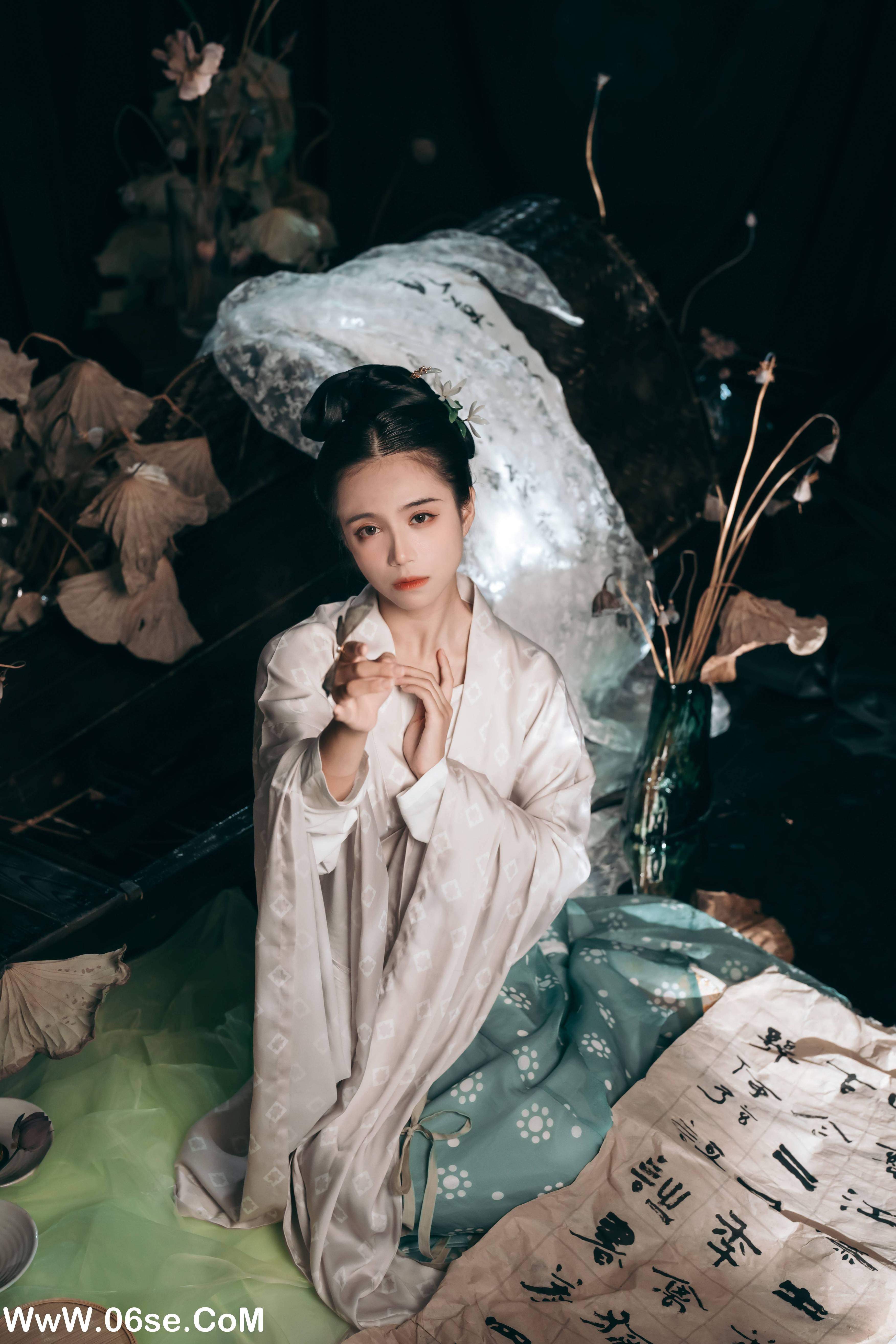 图片[4]-[YITUYU艺图语]2022.10.11 行香子 贰加六[31+1P／138MB]-六色网