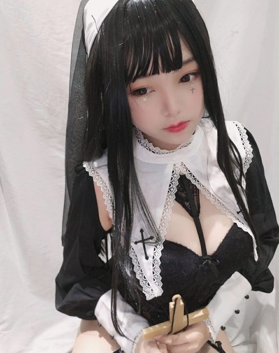 蜜汁猫裘-修女 [25P] 20