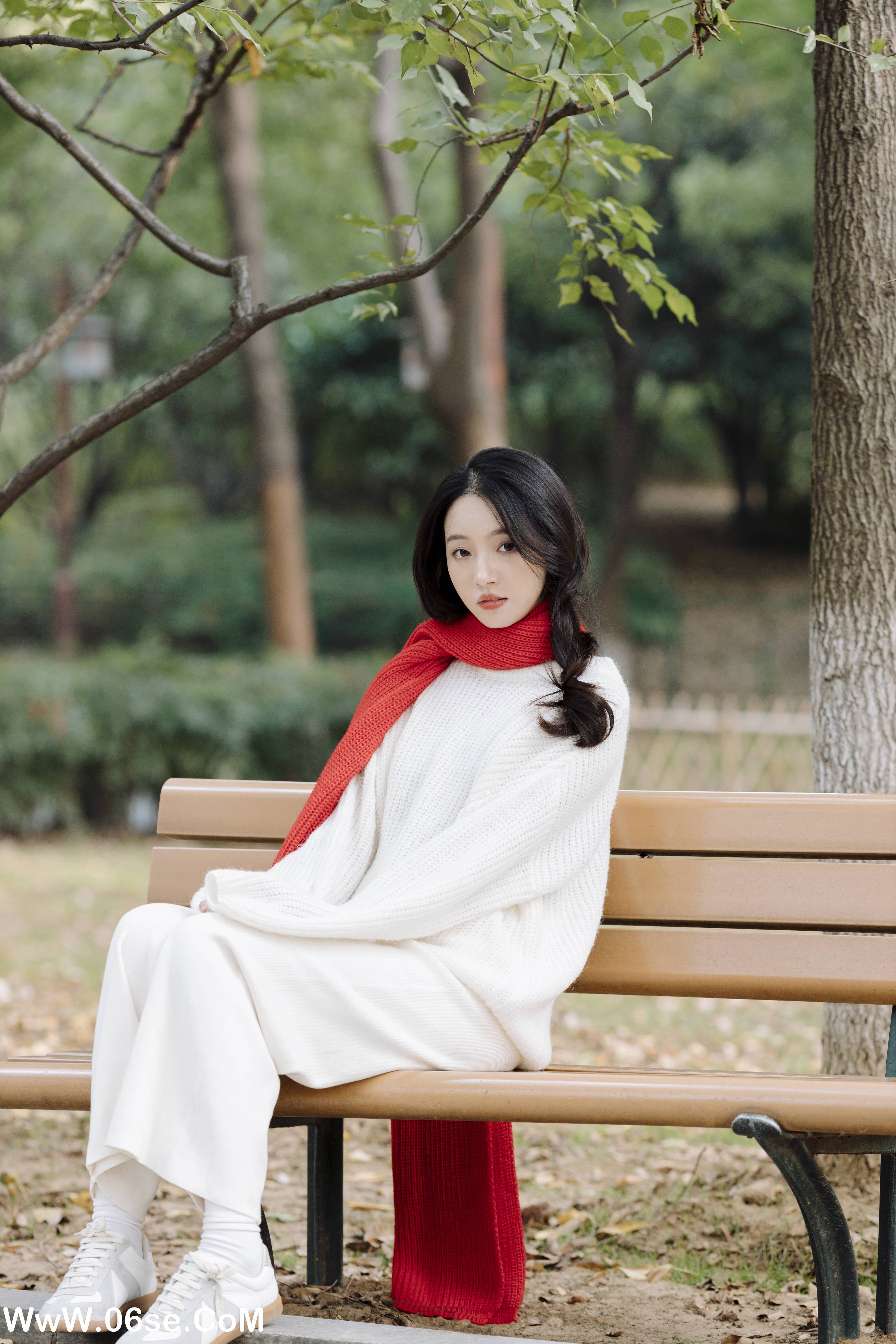 图片[29]-[YITUYU艺图语]2022.12.05 红色暖冬 幽灵胡子[45+1P／686MB]-六色网