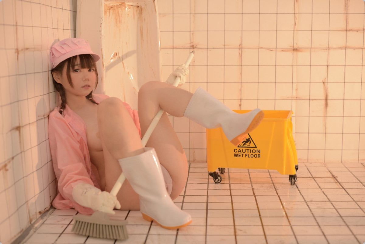 [Cos]きょう肉肉 - 男厕清扫员[71P] 65