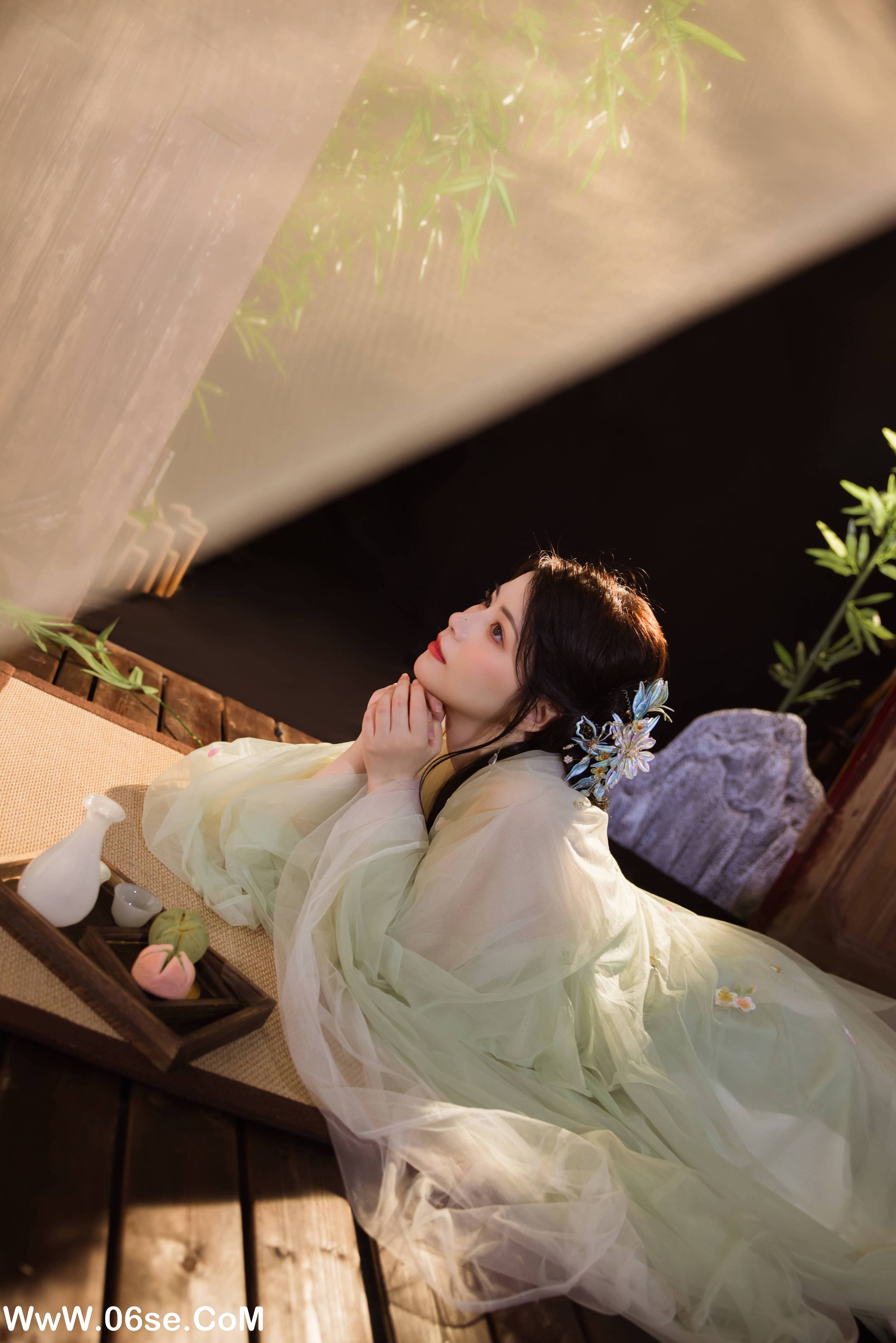 图片[18]-[YITUYU艺图语]2022.08.05 夏日庭院 公子不坏__[21+1P／310MB]-六色网