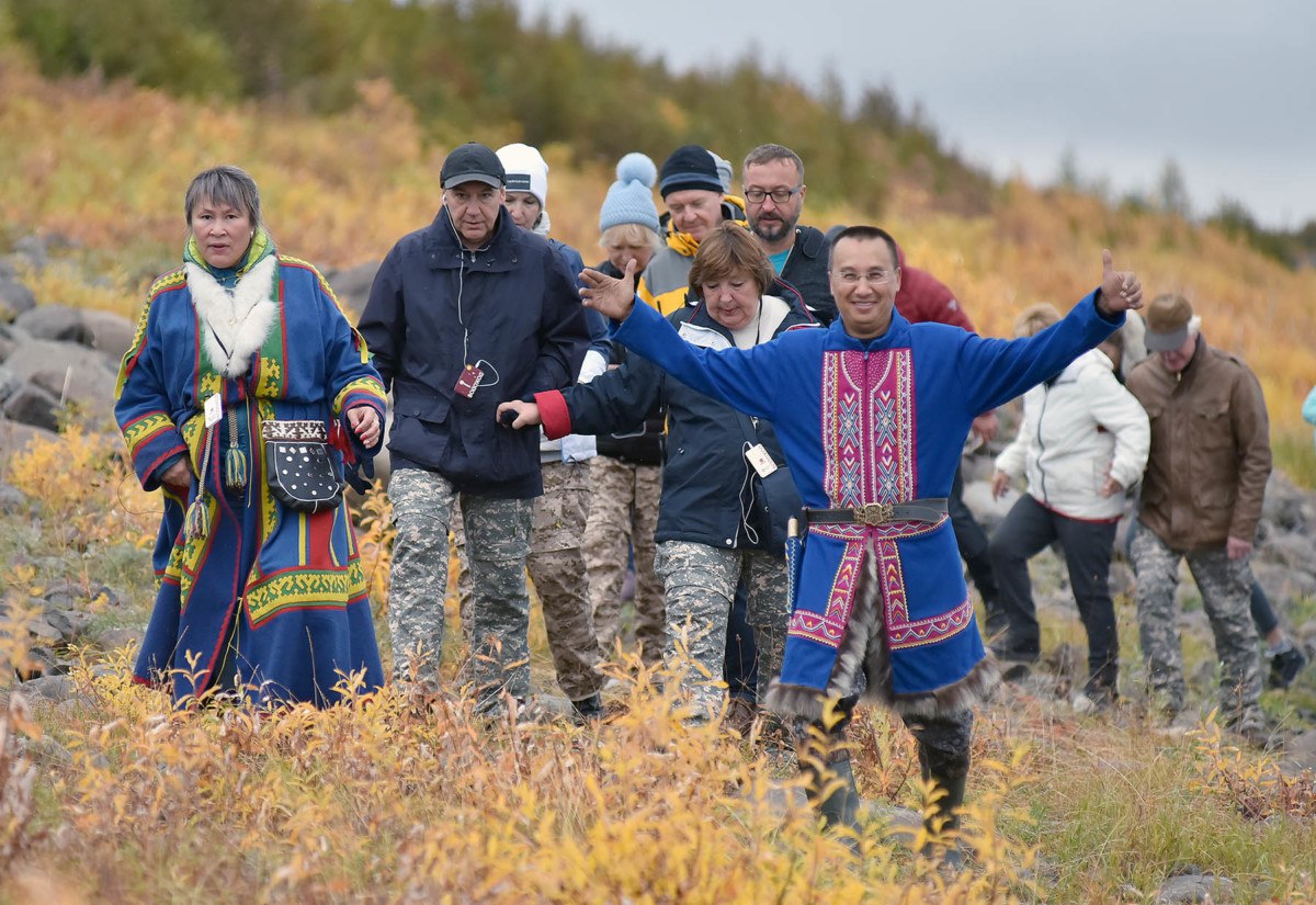 Сибирский гамбит. День коренных народов. Коренные народы Тюменской области. Выступление Норильск Соло ансамбль Таймыр. Якутск это Сибирь.