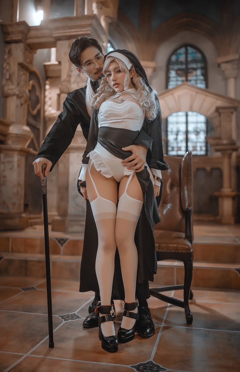 [Cos]一笑芳香沁 - 修女与神父[42P+11V] 16