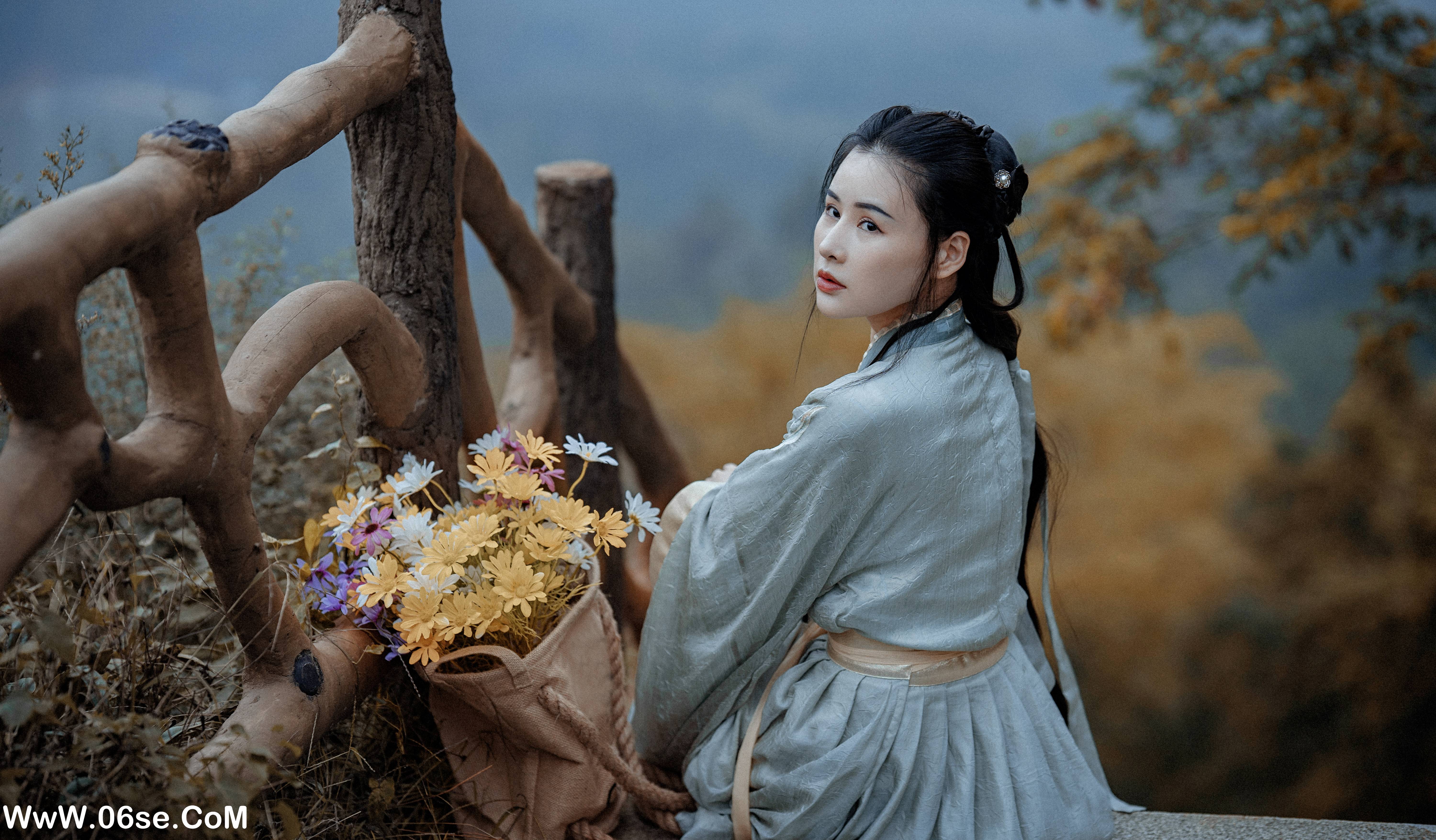 图片[20]-[YITUYU艺图语]2022.02.22 远山无月见秋灯 雅熙[25+1P／359MB]-六色网