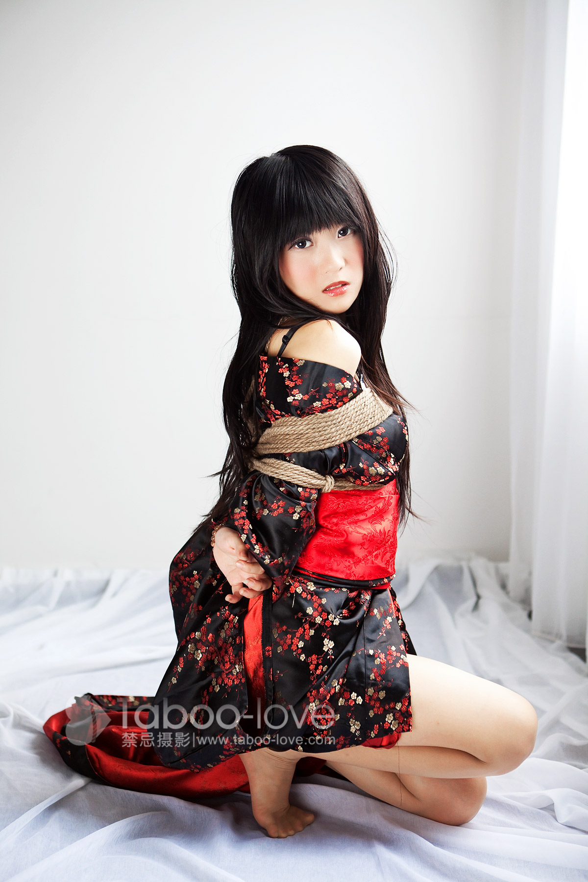 [Image: 23a37a958191f6ef5def3.jpg]
