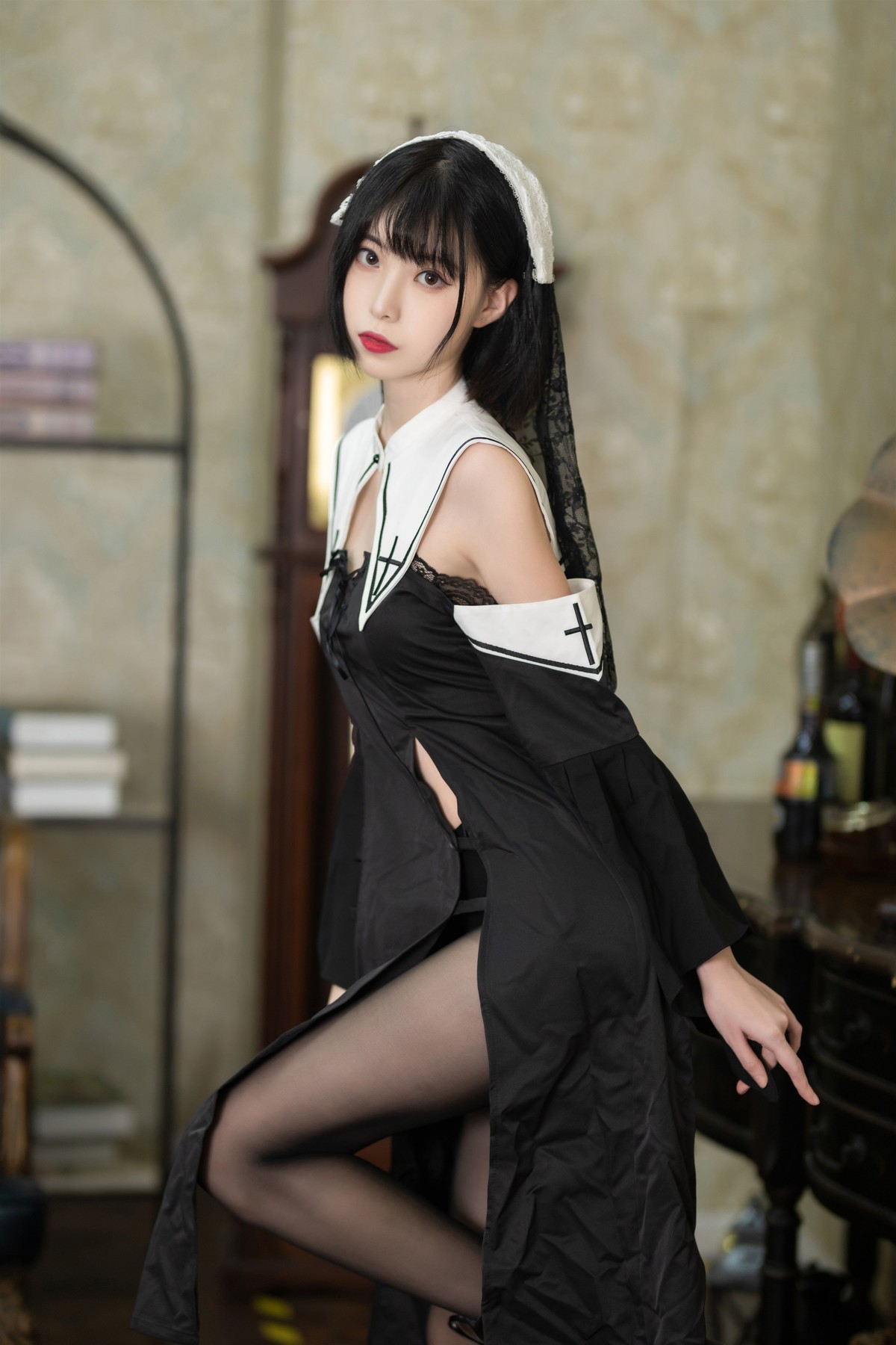 Cosplay 许岚 叁月life 暗黑修女 11
