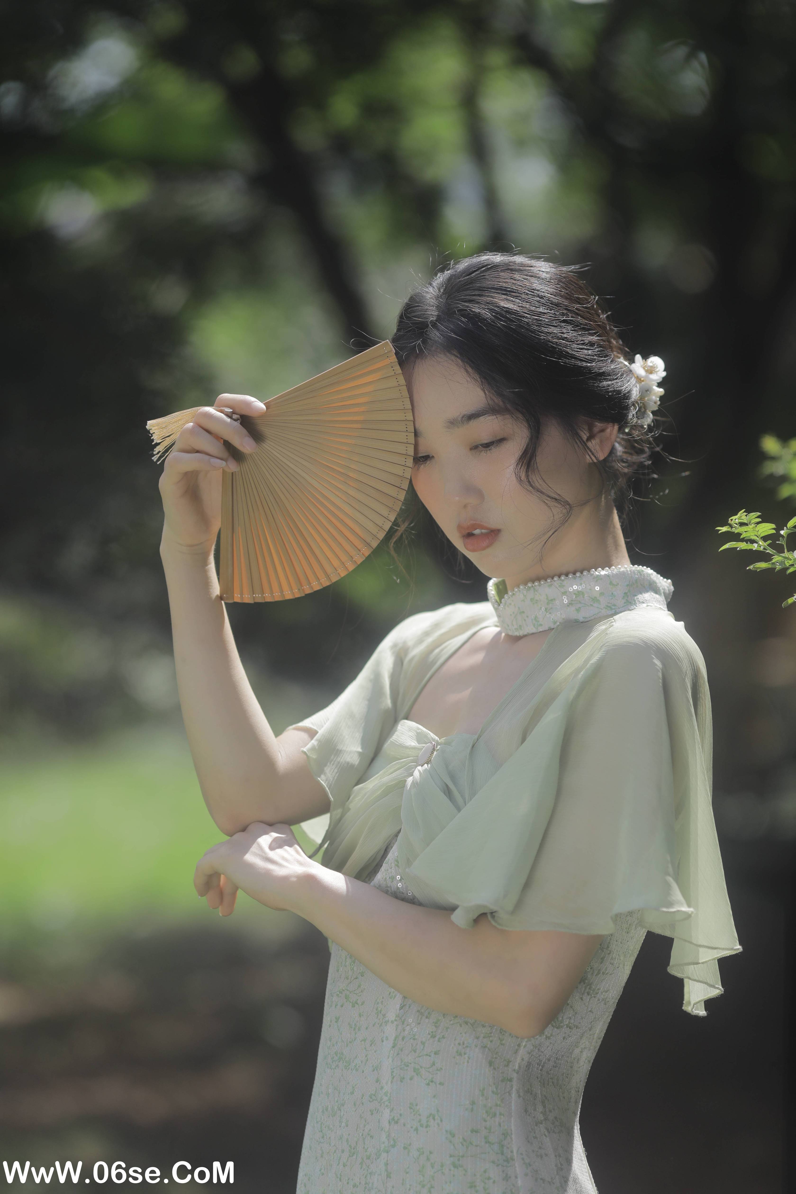 图片[26]-[YITUYU艺图语]2022.12.10 春不晚 海角的郭荣[28+1P／457MB]-六色网