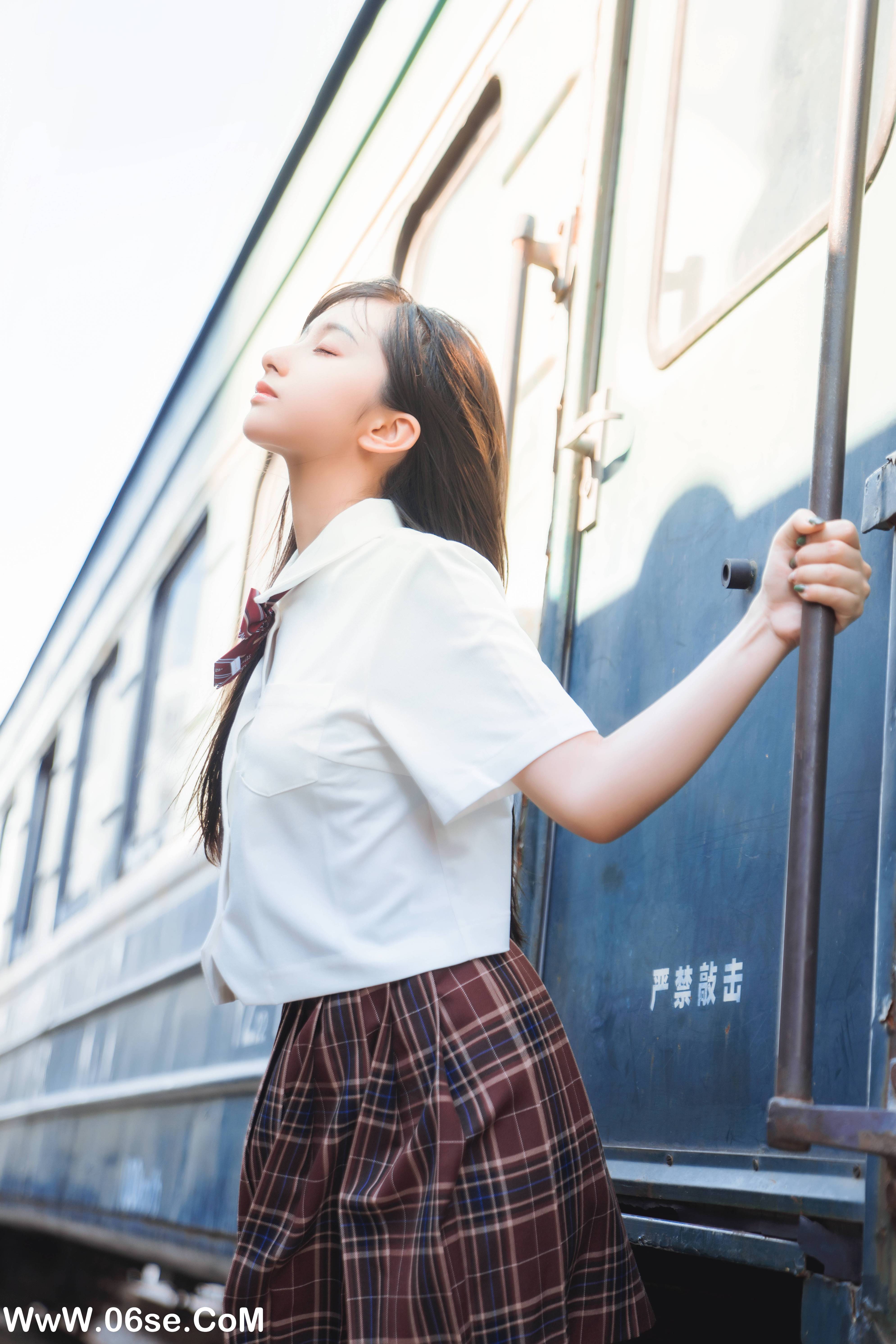 图片[9]-[YITUYU艺图语]2022.05.21 青春列车 鲁鲁羽落子[32P-662.65 MB]-六色网