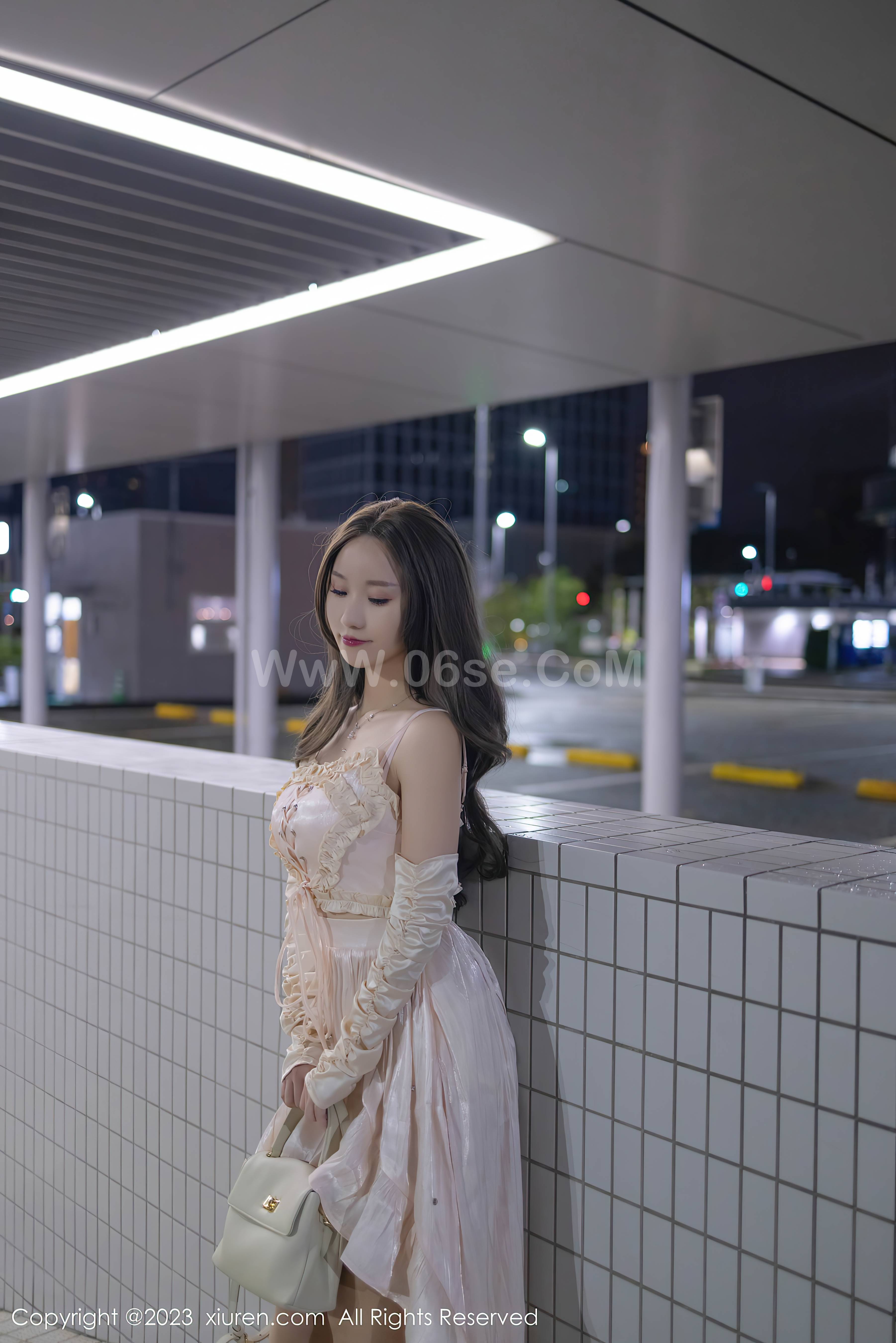 图片[2]-[Xiuren秀人网]2023.11.22 NO.7702 杏子Yada[80+1P／700MB]-六色网