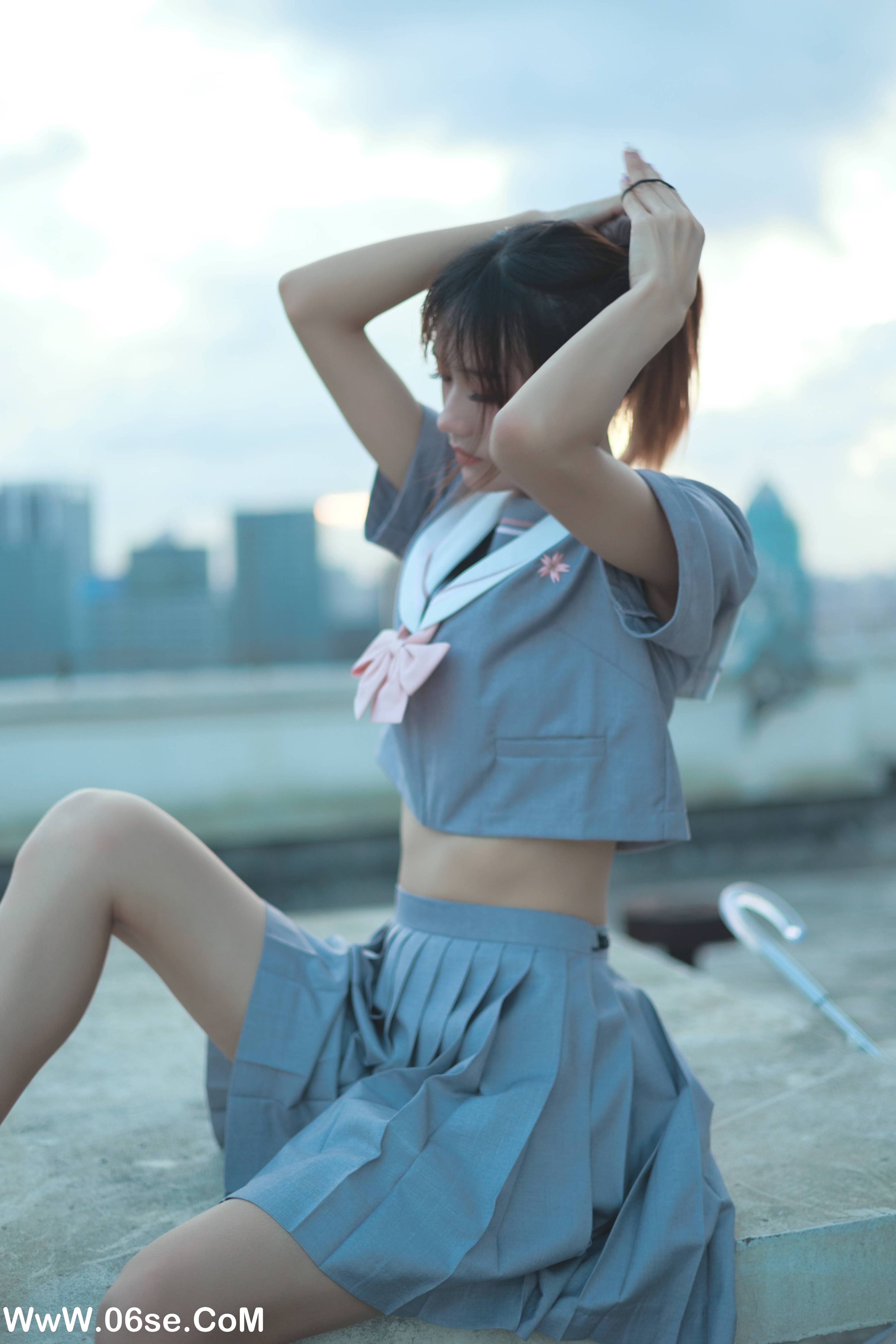 图片[23]-[YITUYU艺图语]2022.06.12 天台纸飞机 兔子Zzz不吃胡萝卜[28P-252.64MB]-六色网