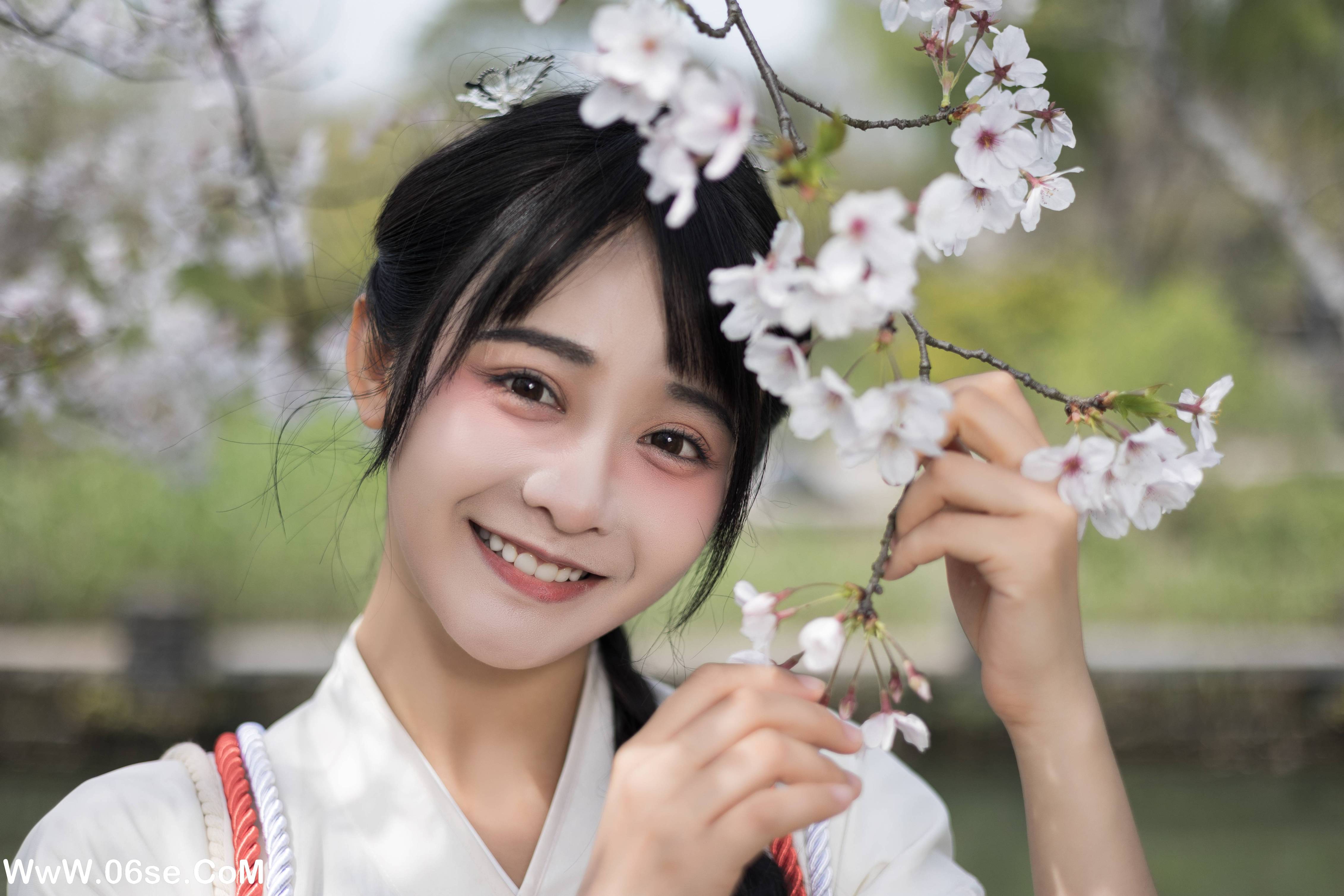 图片[39]-[YITUYU艺图语]2022.06.11 四月如你 杨馥羽[40P-441.55MB]-六色网