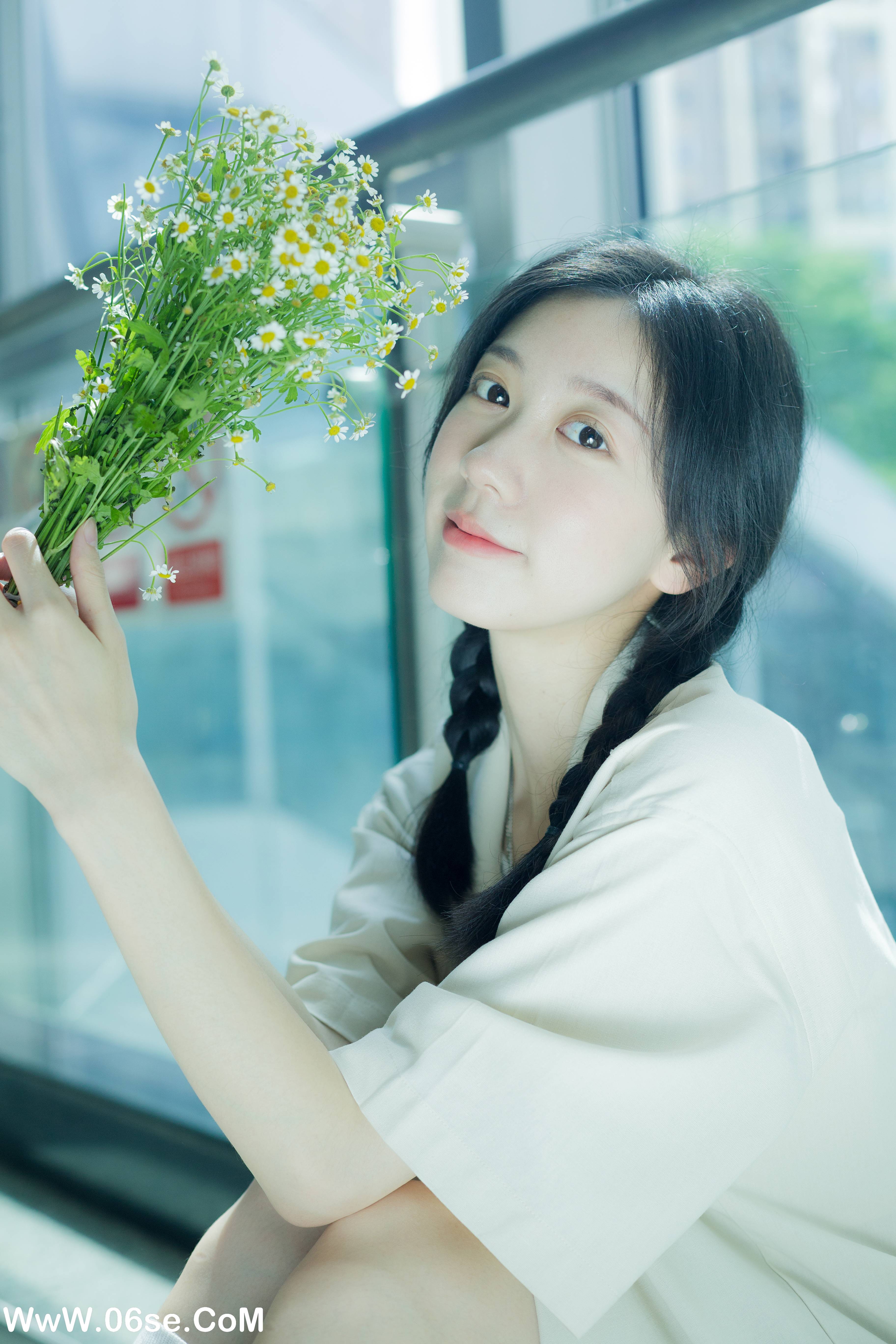 图片[14]-[YITUYU艺图语]2022.08.22 地铁奇遇记 饲猫少女-[38+1P／340MB]-六色网