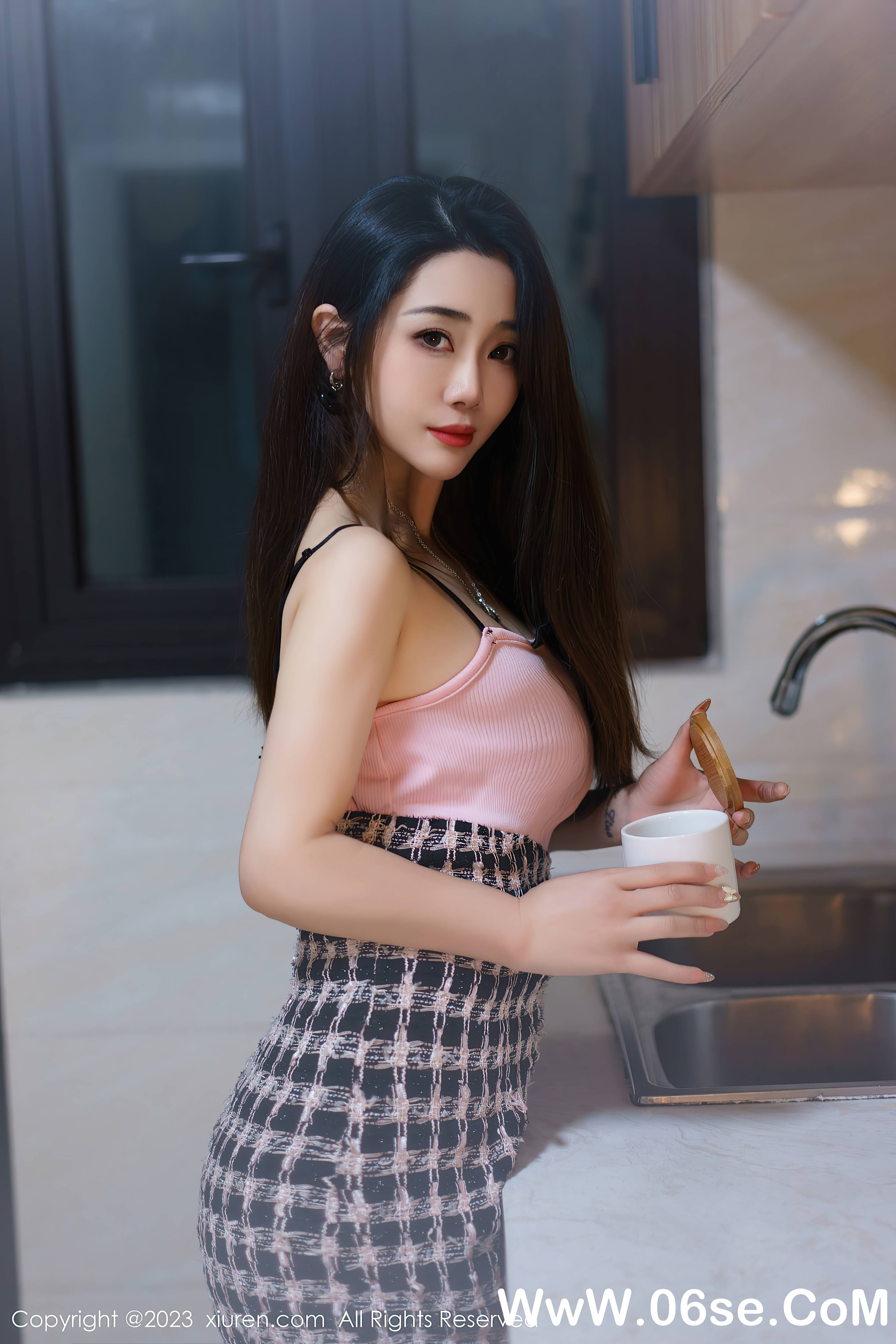 图片[6]-[XiuRen秀人网] 2023.05.25 NO.6799 严利娅Yuliya-六色网