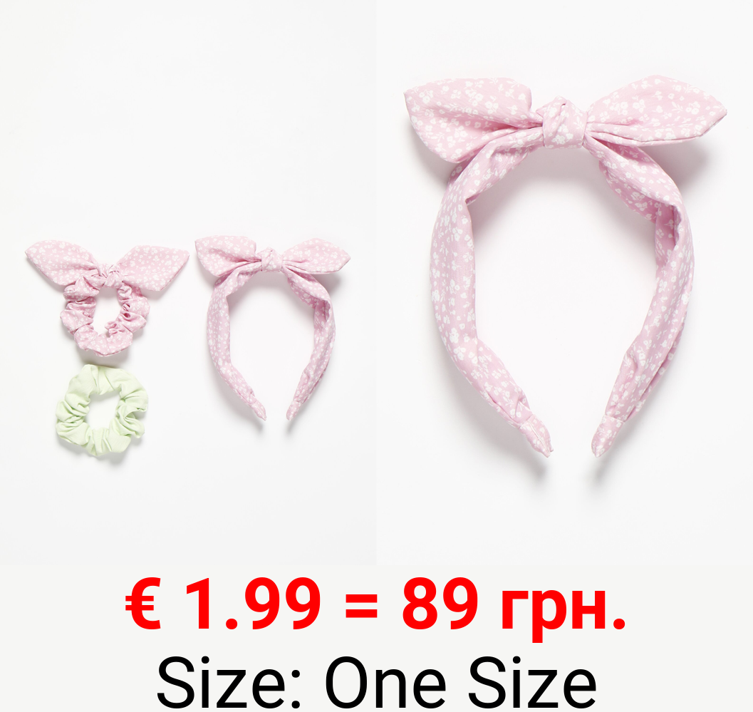 Set of headband and scrunchies