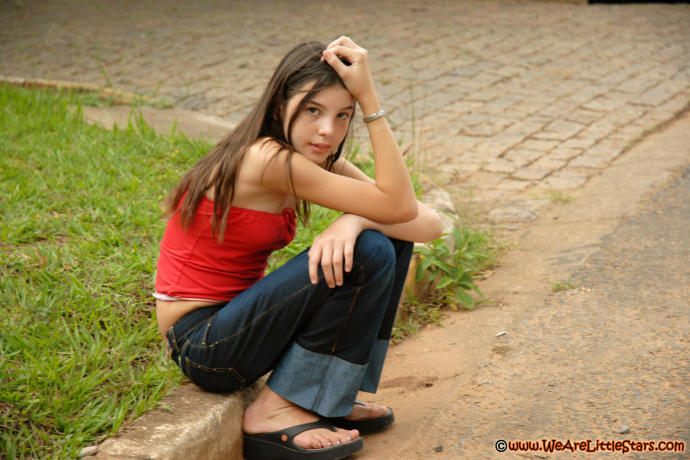 [Image: 25695c6caa1df23551dd2.jpg]