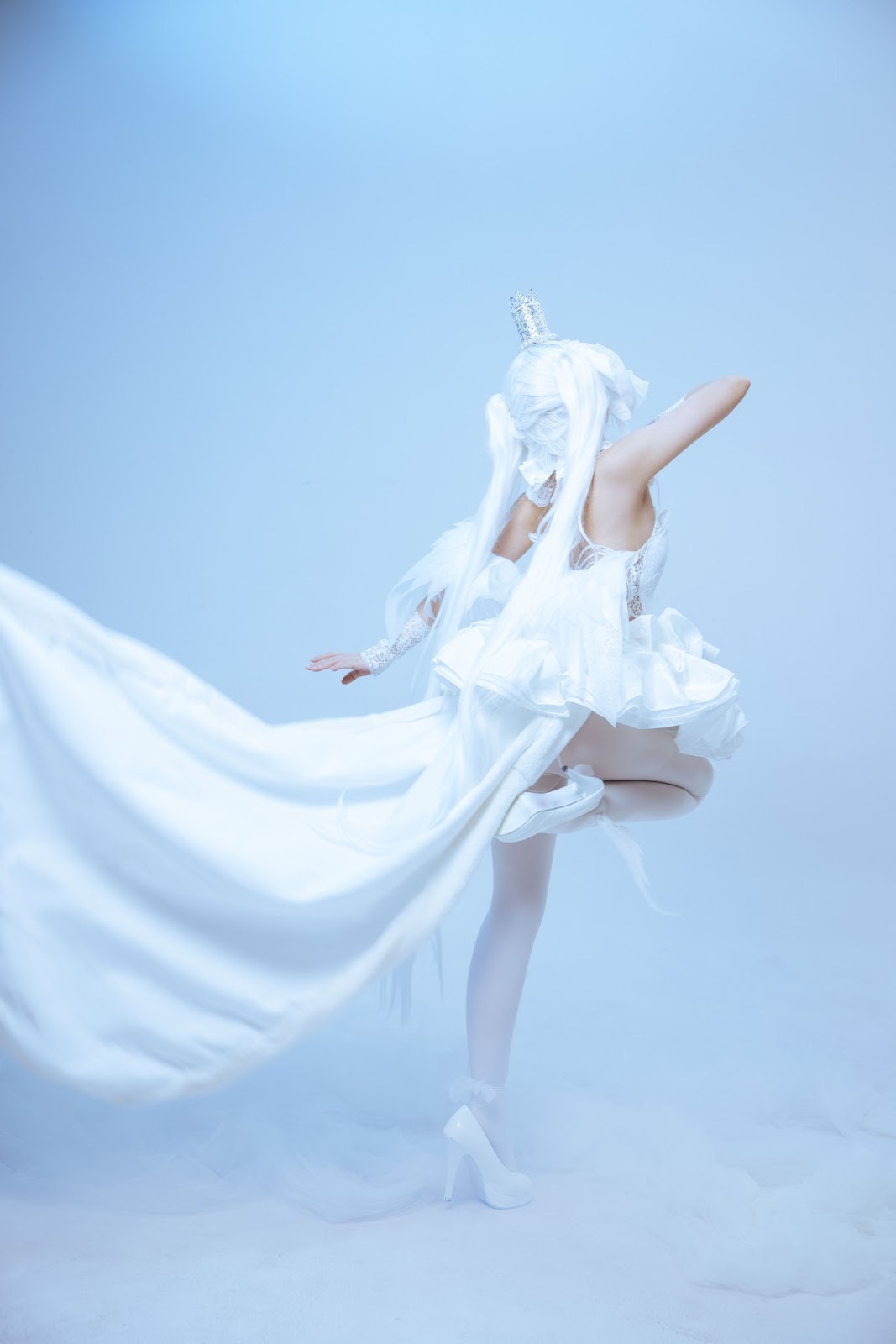 Cosplay G44不会受伤 桑德枫X小天使 17
