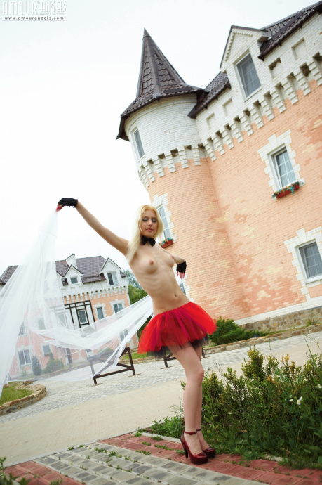 [Image: 263dd52062bf2950ed412.jpg]