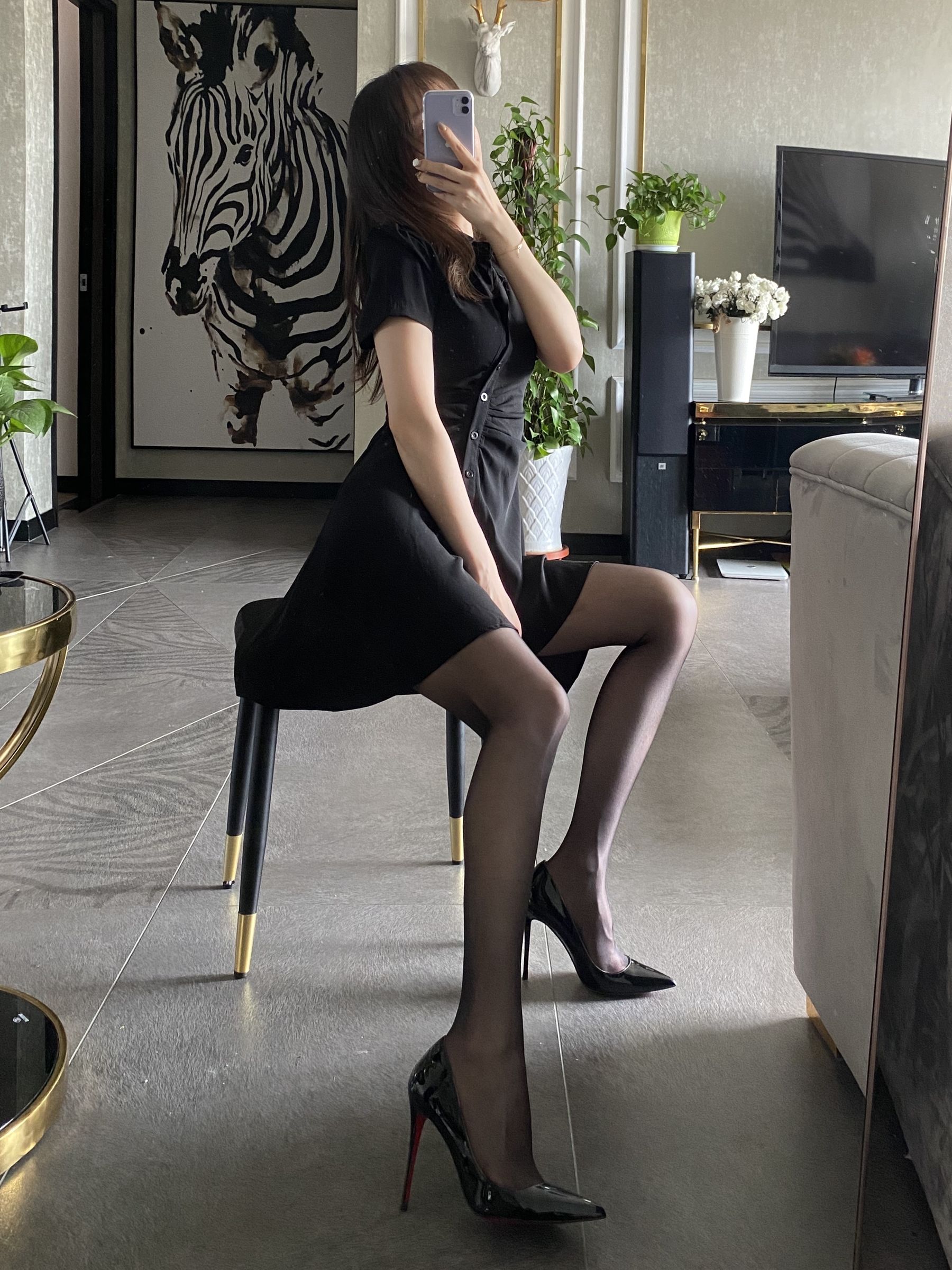 [福利COS]_丝足博主麋鹿_Monroe_2020.08.27_黑丝梦想-写真图集共32P 3