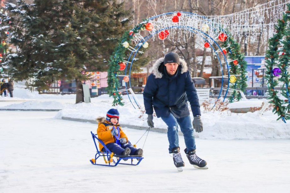 «Рождественские встречи» и веселые старты проходят в Хабаровске