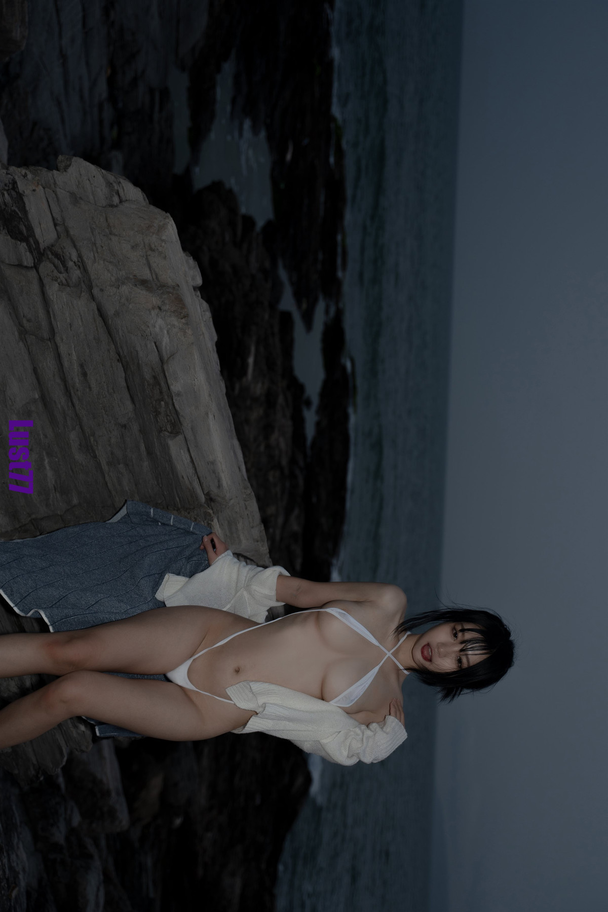 Cosplay 柒柒要乖哦 礁石海岸 Rocky Coast 40