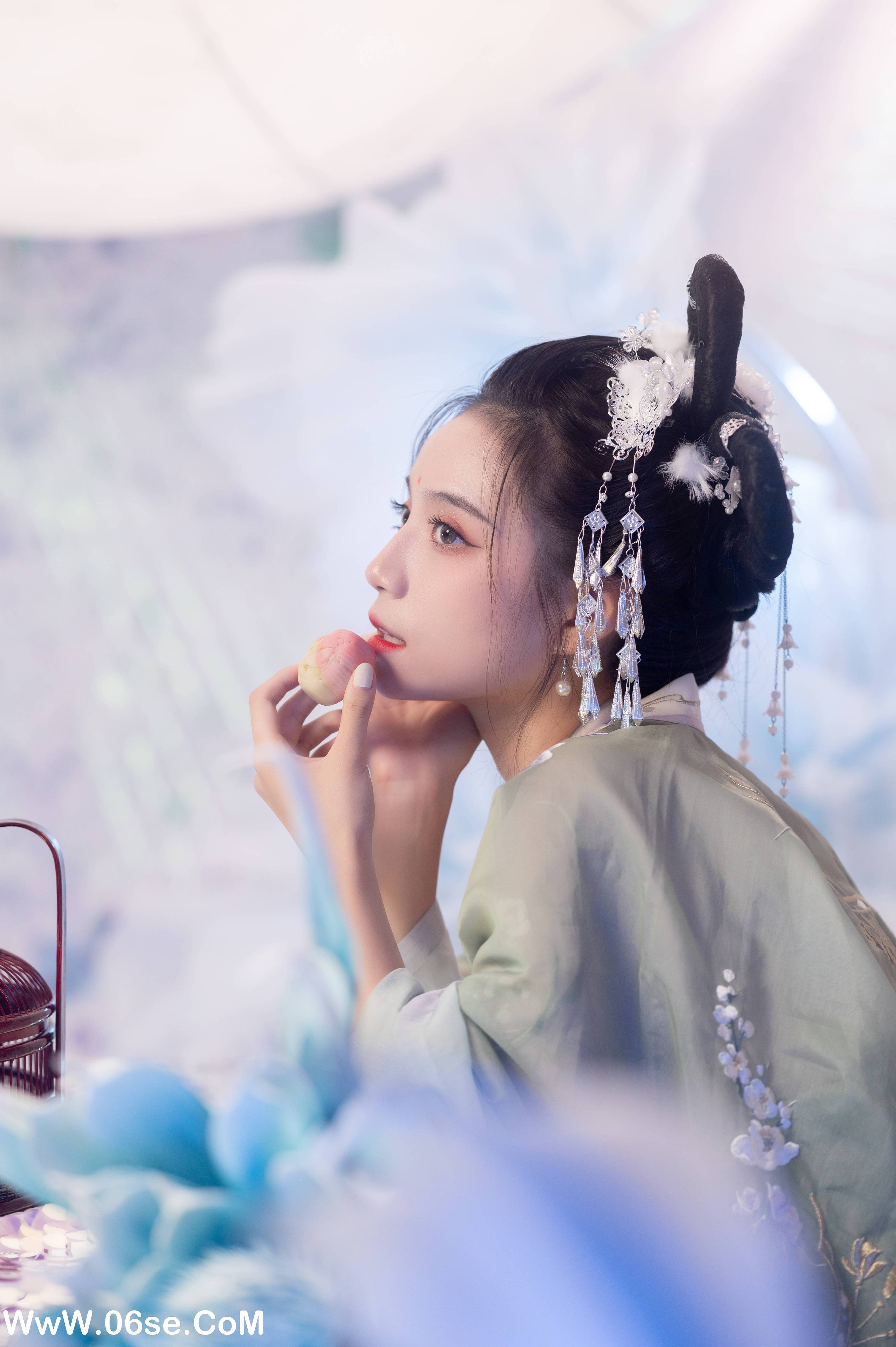 图片[16]-[YITUYU艺图语]2022.06.15 玉兔与嫦娥 贰加六[42P-430.63MB]-六色网