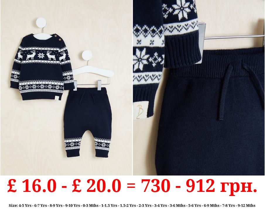 Billie Faiers Navy Fairisle Jumper and Leggings Outfit