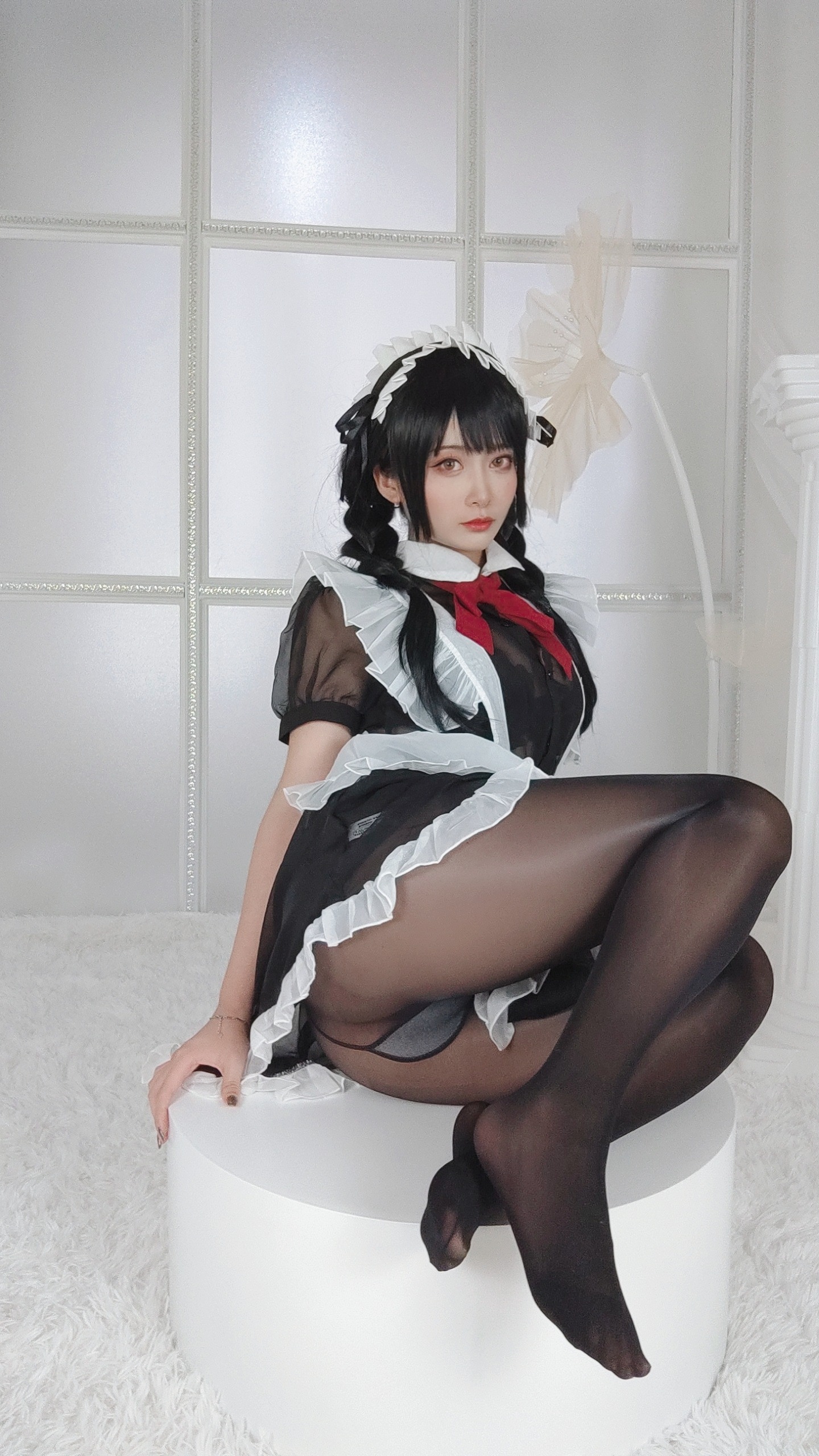 洛璃LoLiSAMA - 黑丝女仆 93P 2V 535MB 7