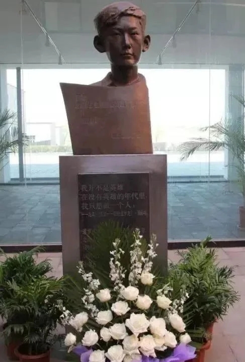 https://telegra.ph/file/27b8822b830f74f4a09d2.jpg