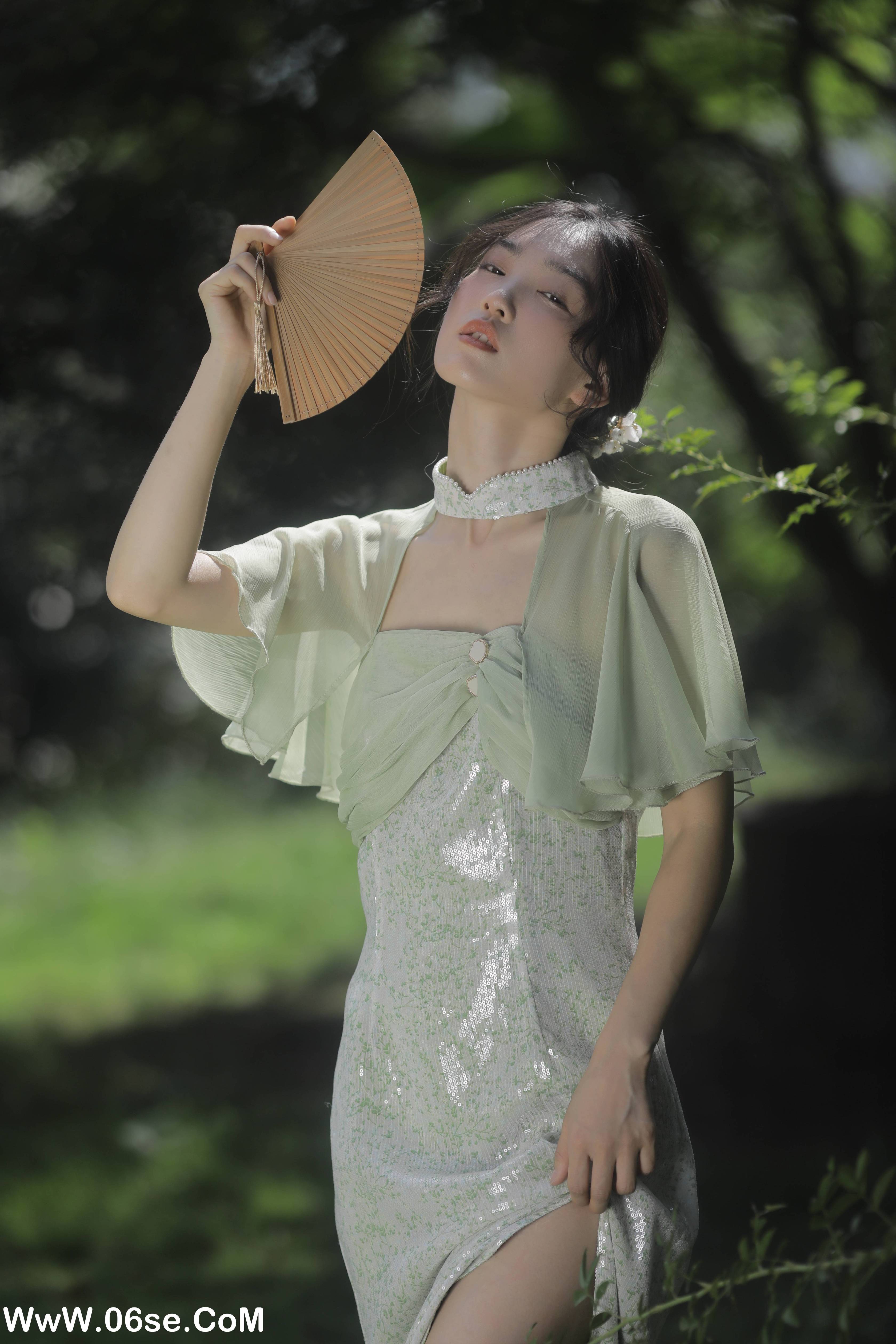 图片[22]-[YITUYU艺图语]2022.12.10 春不晚 海角的郭荣[28+1P／457MB]-六色网