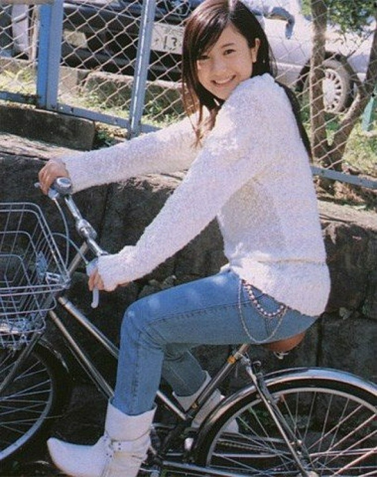 [Image: 27e96a407da663383d2e5.jpg]