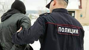 Хабаровскому школьнику дали обязательные работы за мат полиции