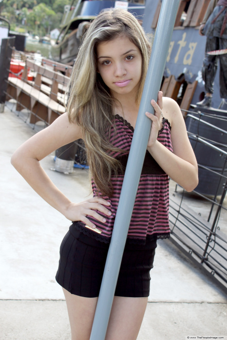 [Image: 28ef5238829f38e4dae5f.jpg]