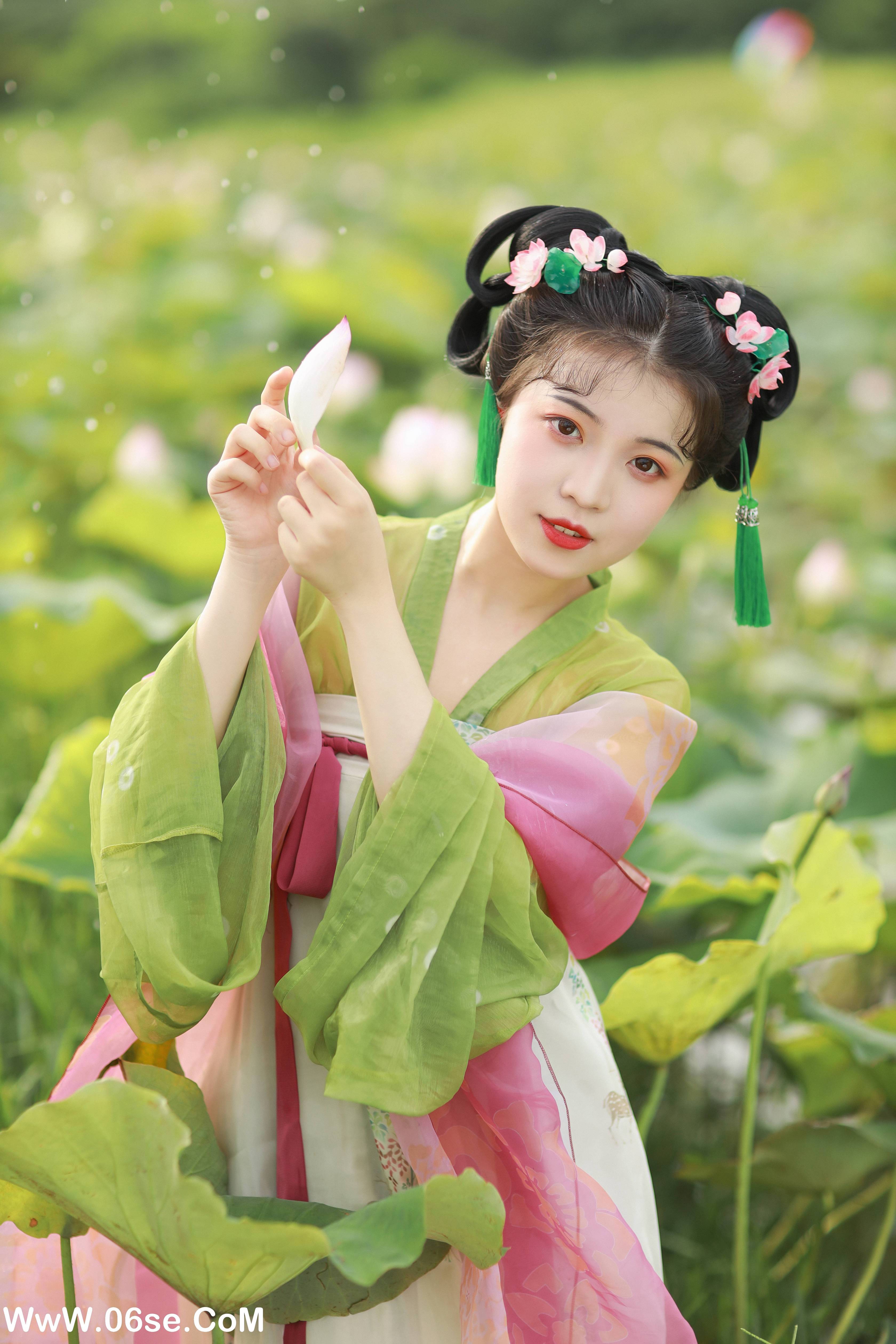 图片[19]-[YITUYU艺图语]2022.08.03 荷花少女 我超白_[29+1P／241MB]-六色网