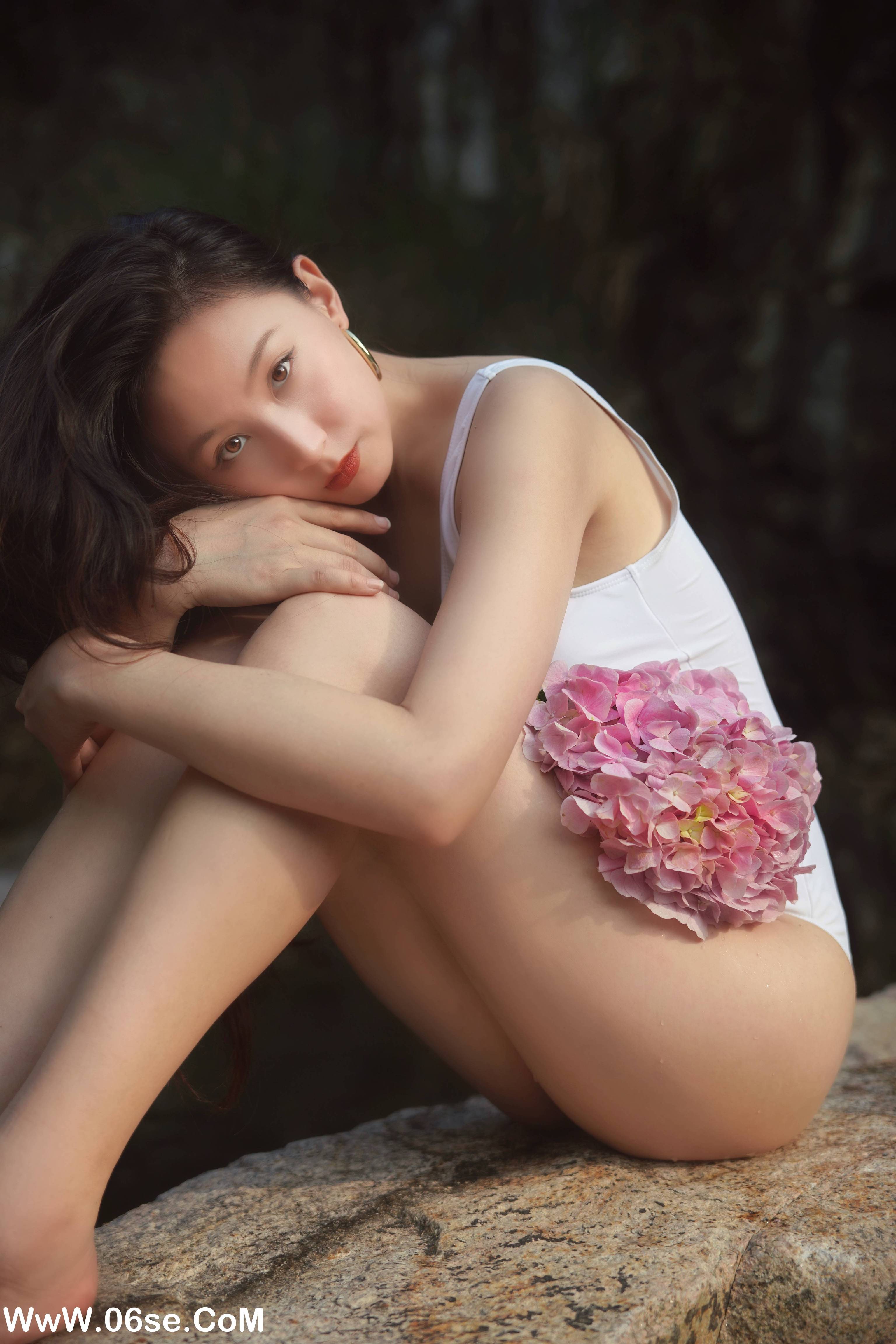 图片[35]-[YITUYU艺图语]2022.10.31 水中的绣球花 土土[37+1P／420MB]-六色网