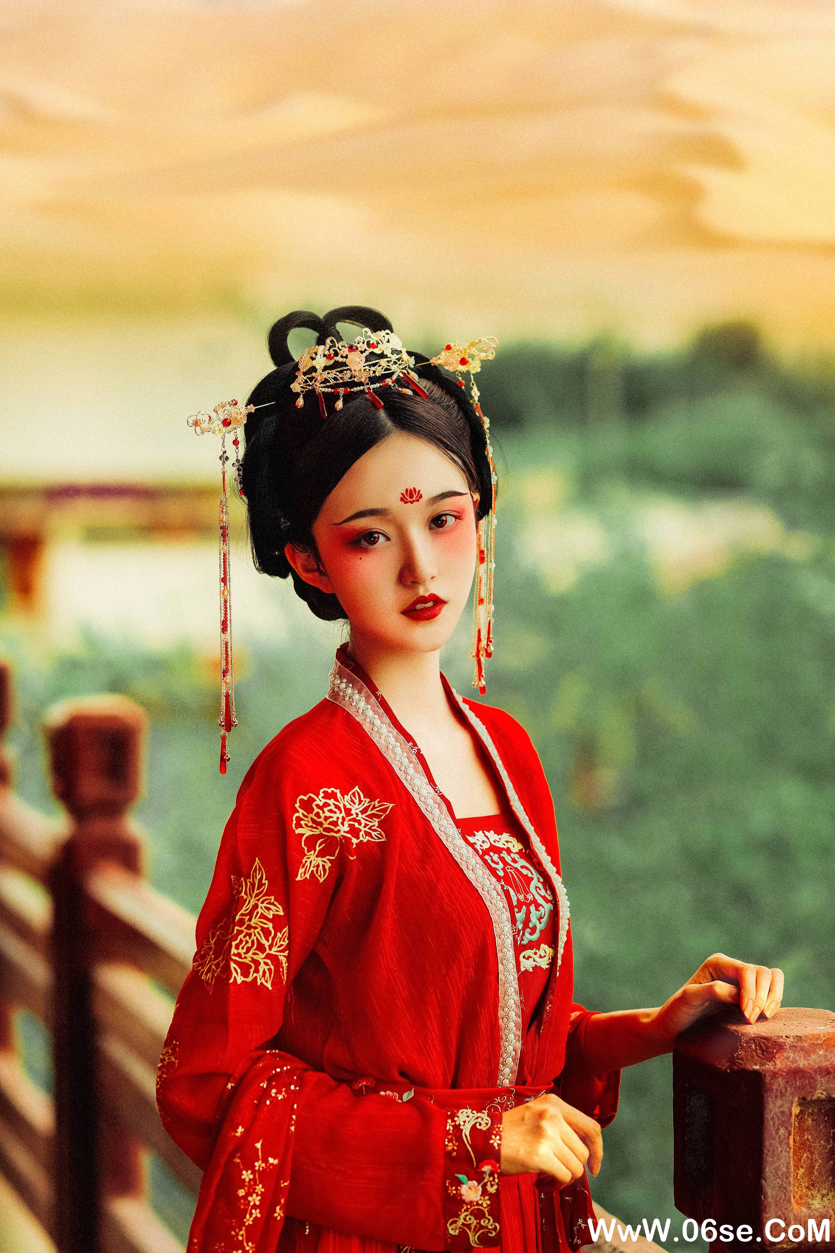 图片[21]-[YITUYU艺图语]2021.08.23 梦千年 沧霁桔梗[27+1P／875MB]-六色网