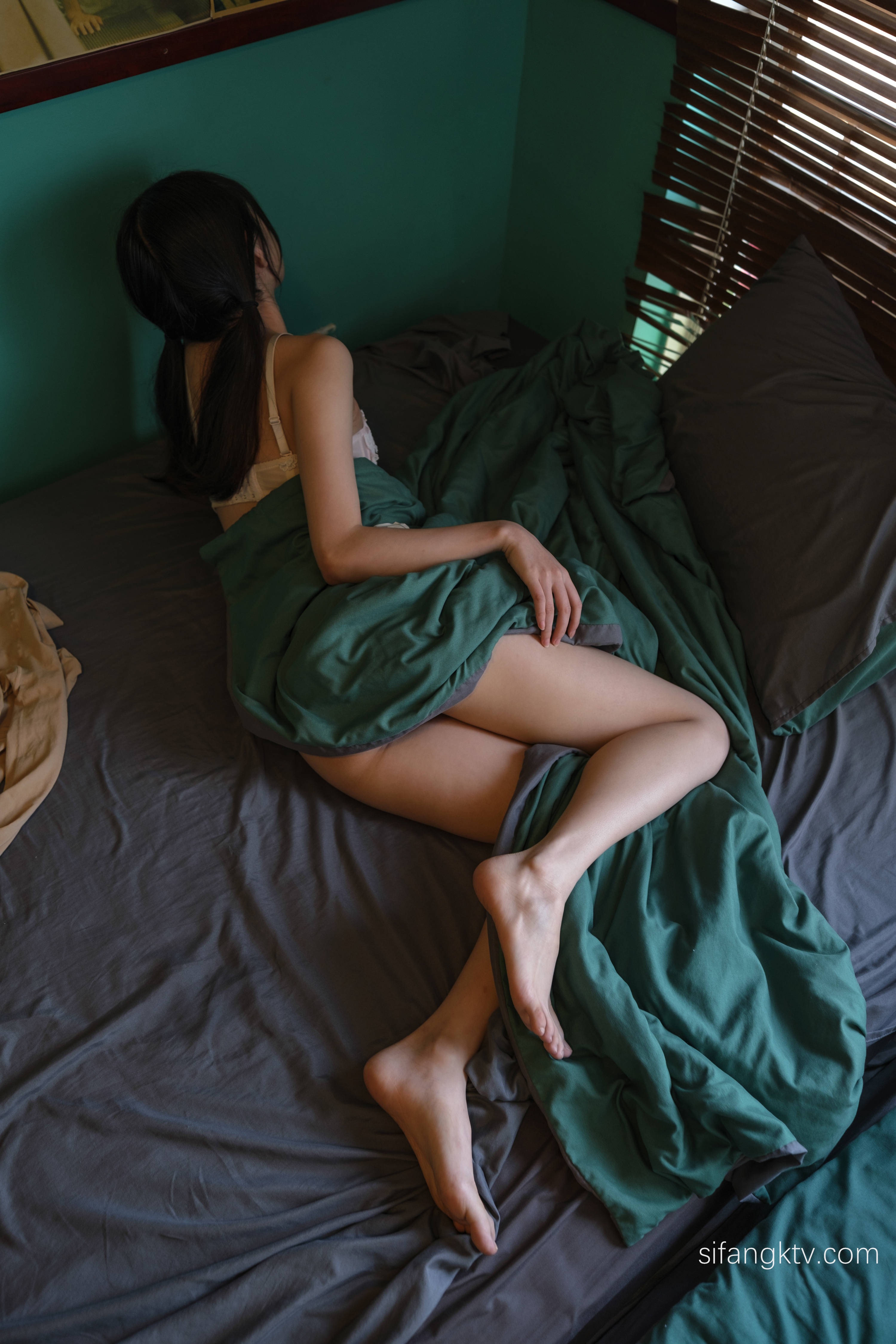 森萝财团   雏菊 JK制服丝袜写真 10