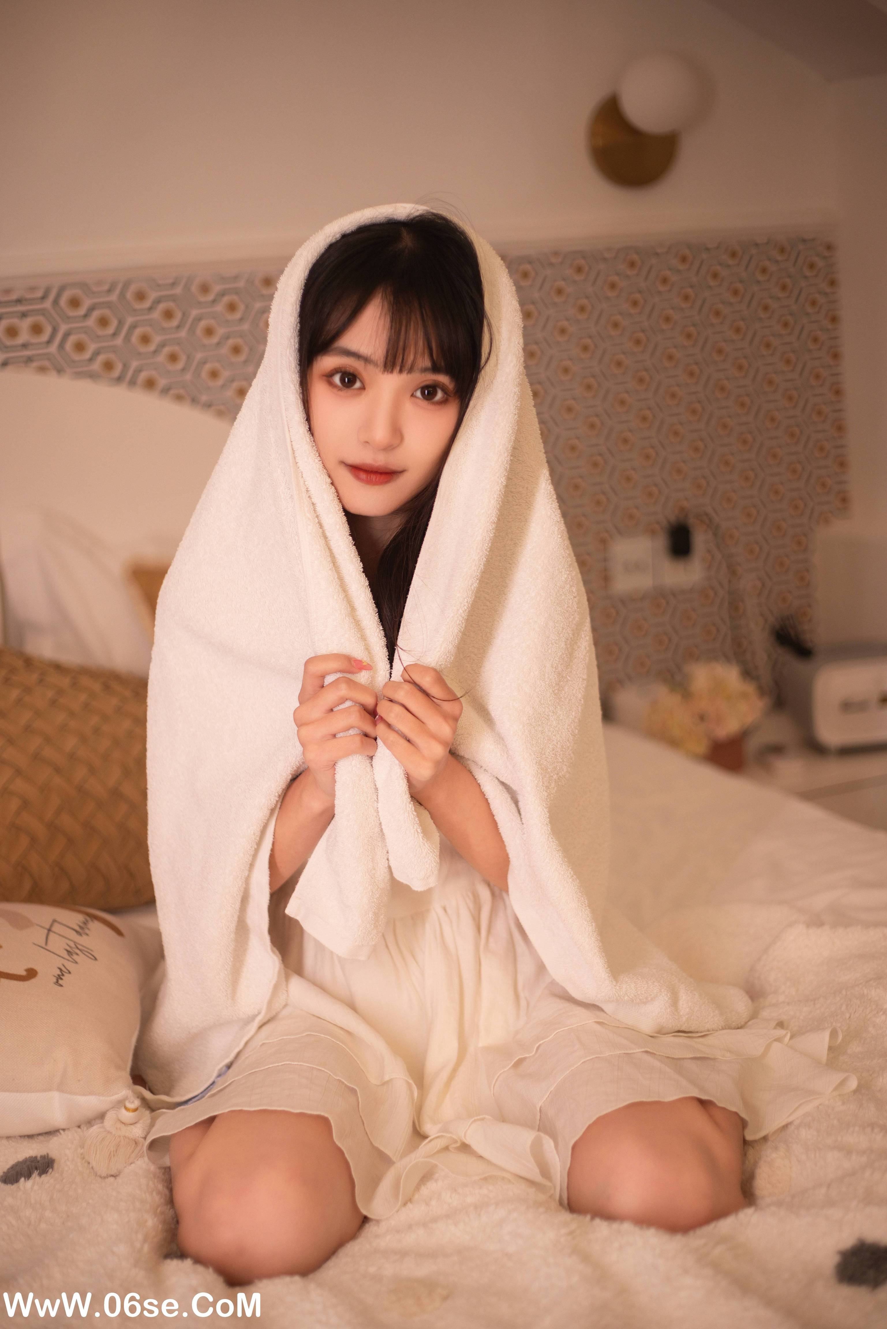 图片[5]-[YITUYU艺图语]2022.12.31 居家少女 酱酱[25+1P／1.04GB]-六色网