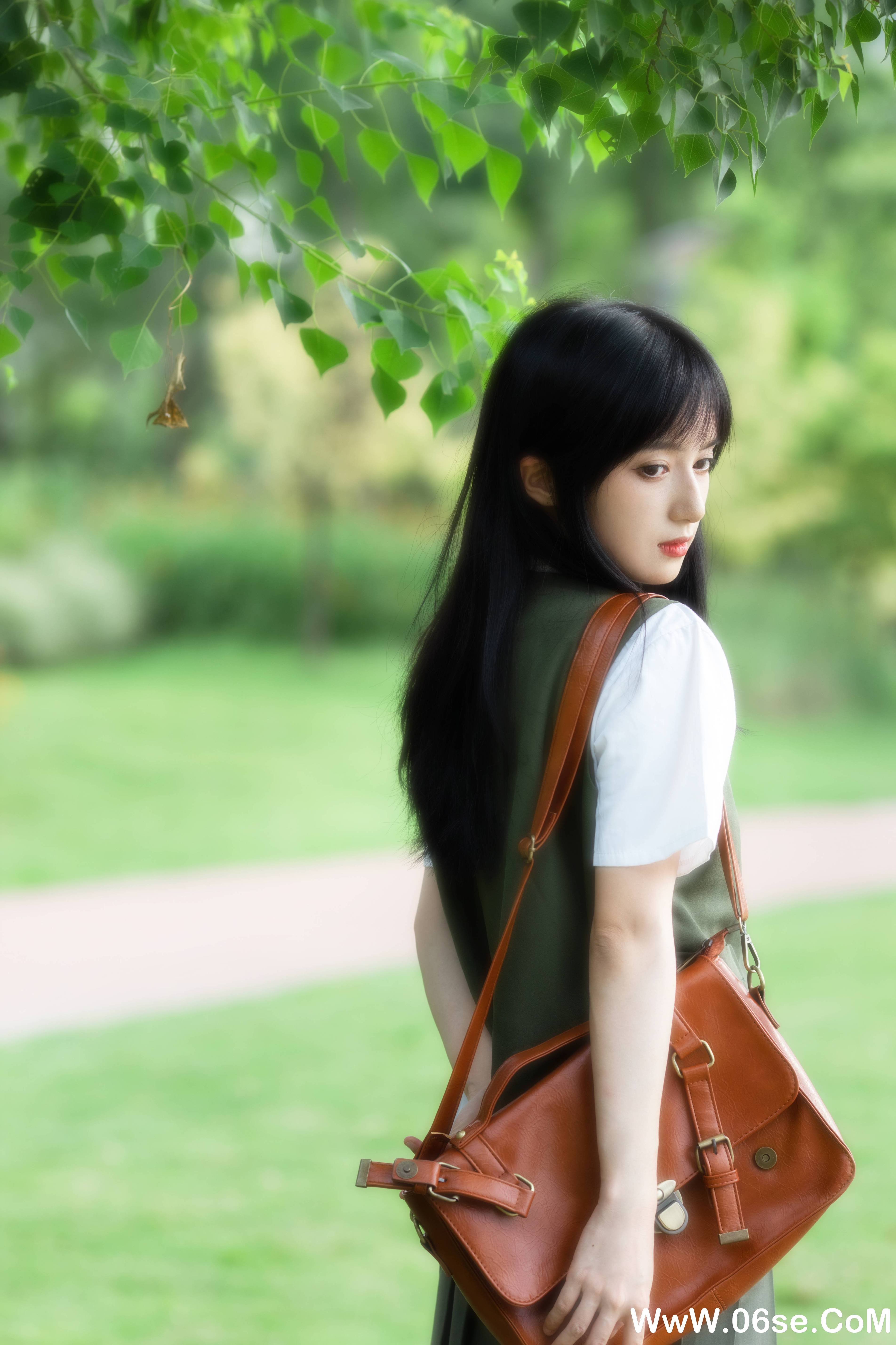 图片[20]-[YITUYU艺图语]2021.11.26 绿色心情 月半了吧[24+1P／477MB]-六色网