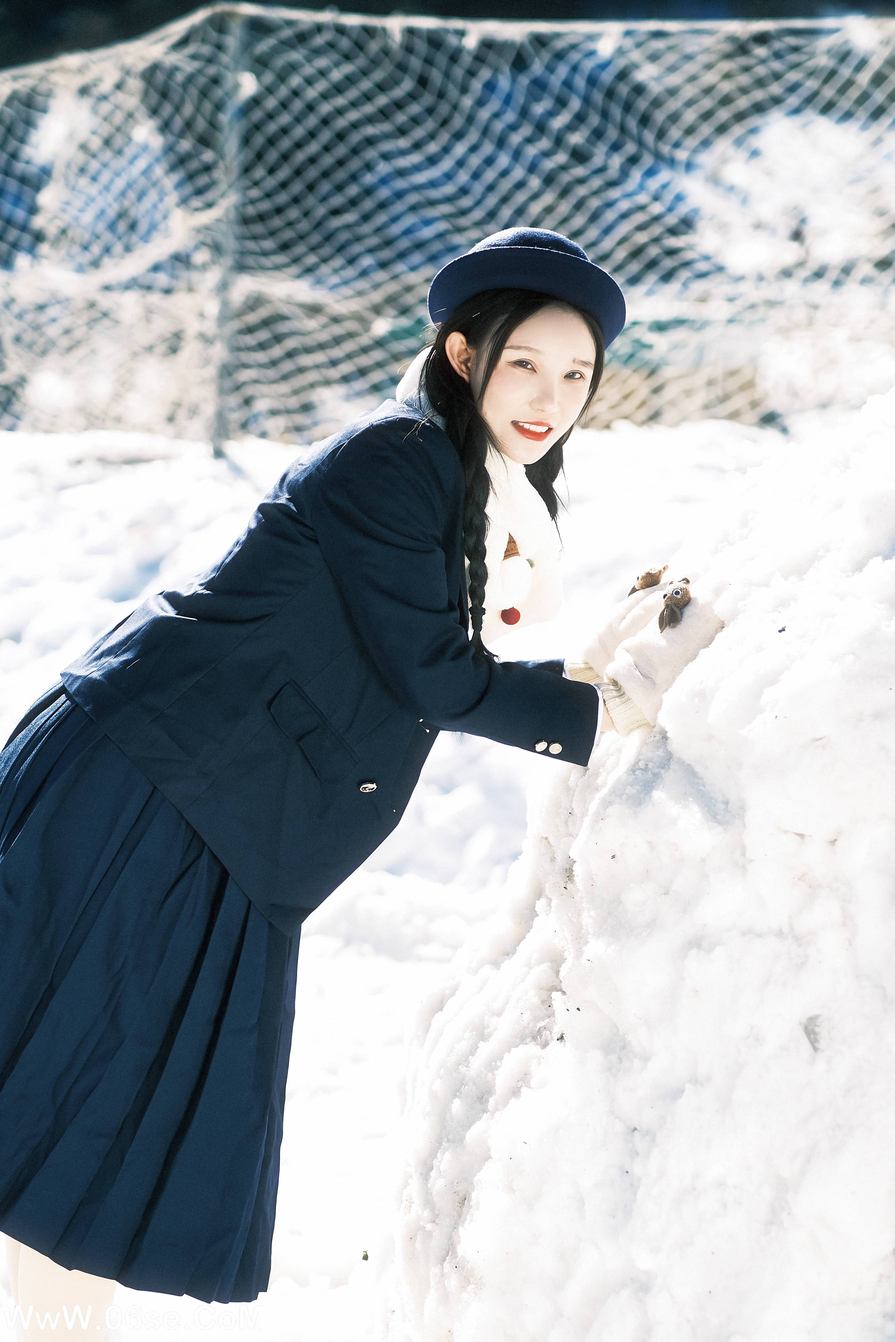 图片[8]-[YITUYU艺图语]2022.12.30 初雪在说我爱你 小霜[25+1P／136MB]-六色网