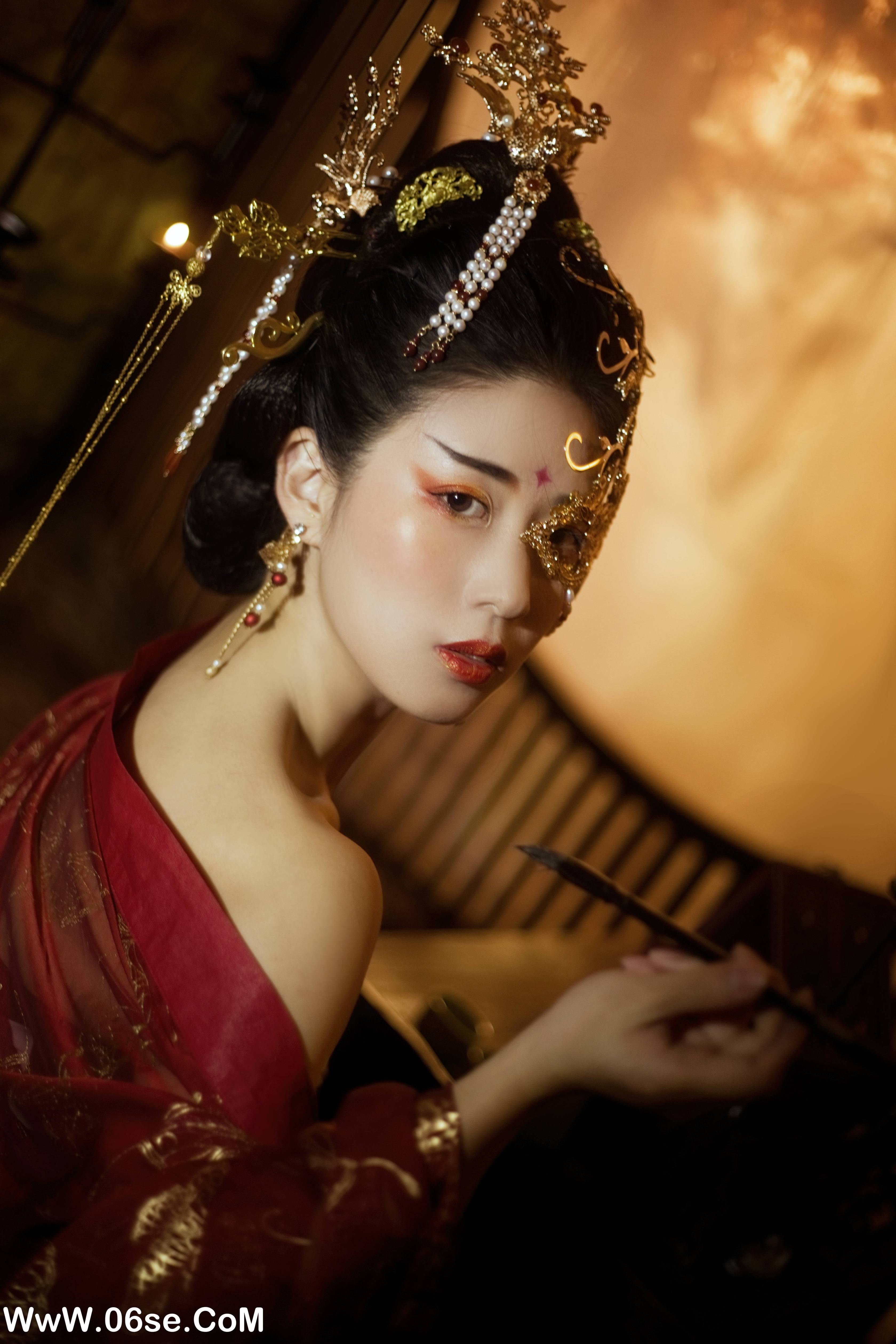 图片[21]-[YITUYU艺图语]2022.07.31 半面妆 一九九几的喵[29+1P／467MB]-六色网